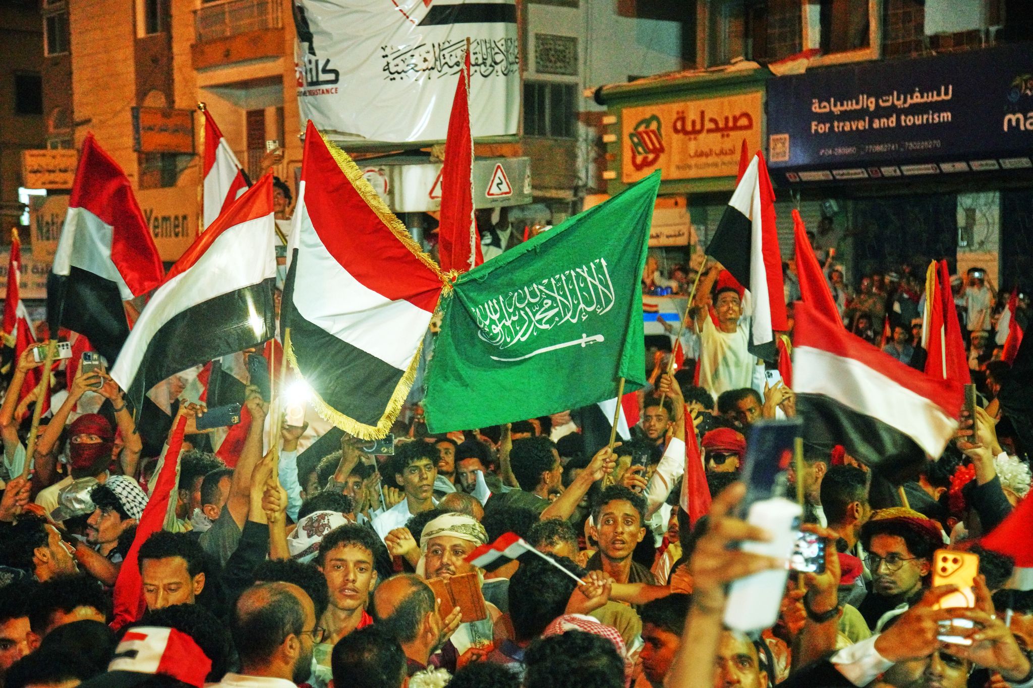 https://s.hdnux.com/photos/01/67/35/06/31314361/3/rawImage.jpg