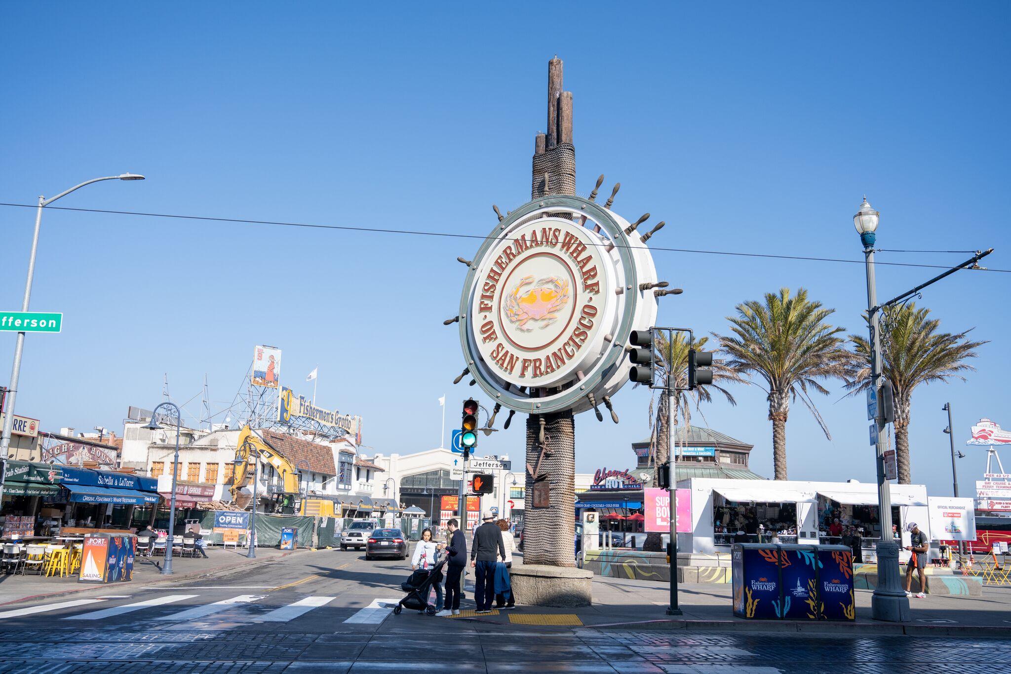 SF's largest ice skating rink to descend on Fisherman's Wharf