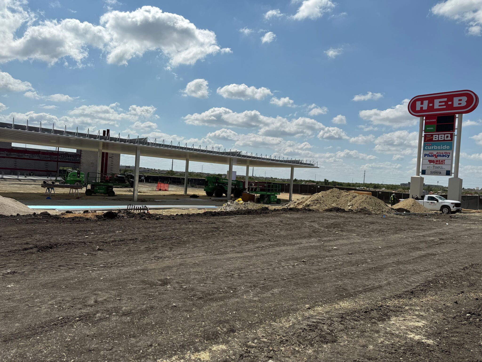 New $61.2M H-E-B, mega sports complex set for Buda