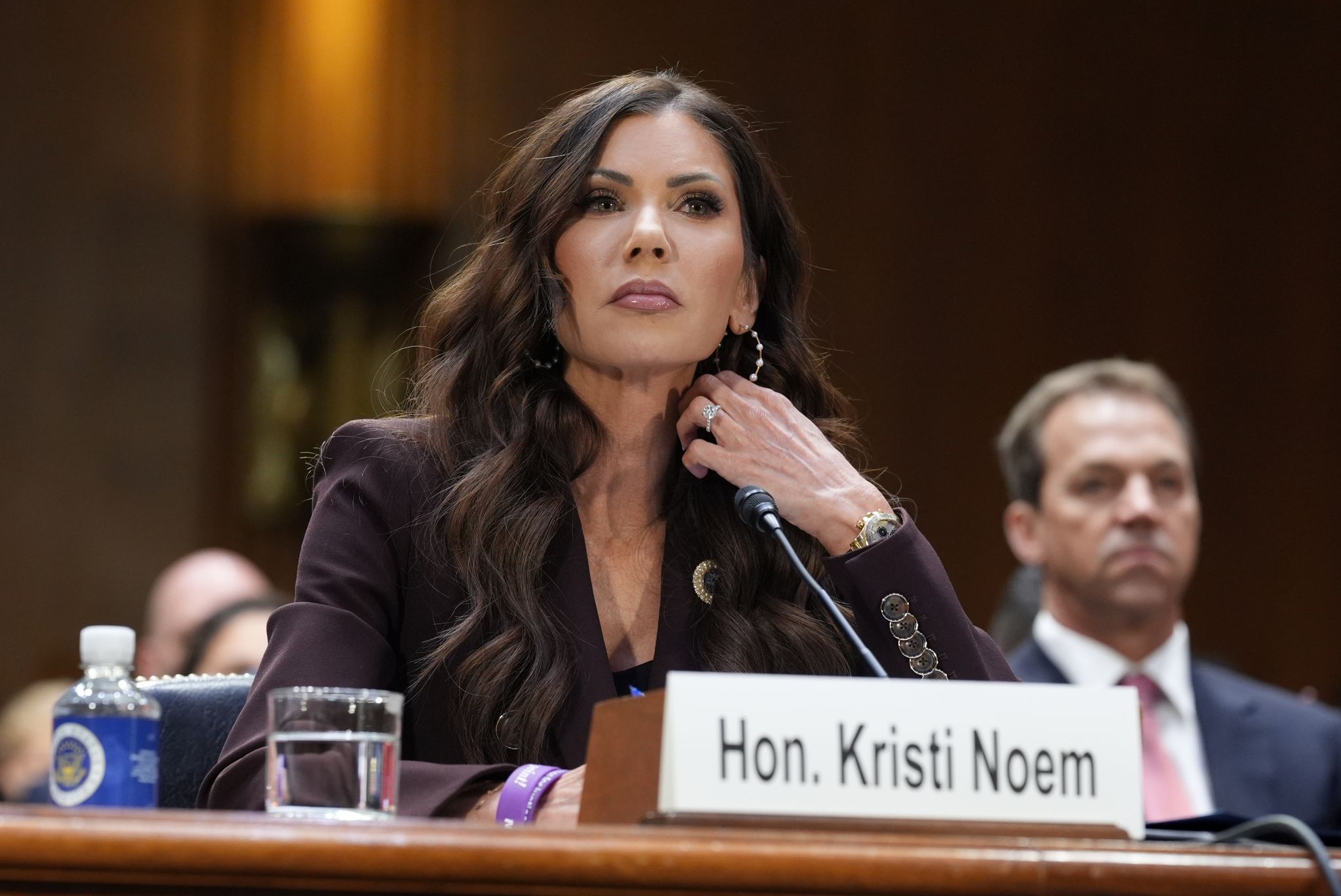 Space Behind R Ear Former Homeland Security Secretary Kristi Noem files for divorce from ...