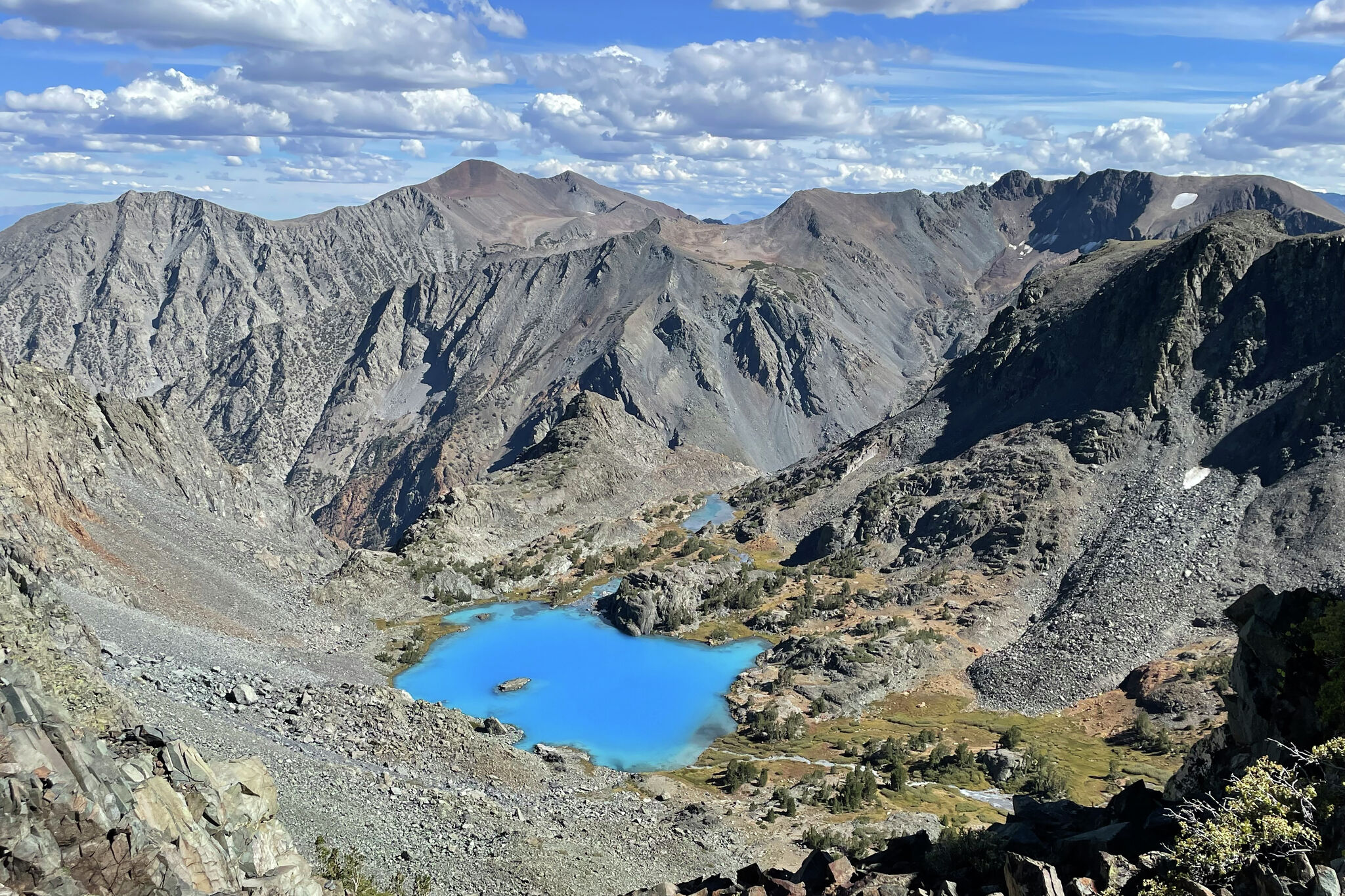 The Sierra Nevada’s Bluest Lake Has a Mystery Even Scientists Can’t Fully Explain