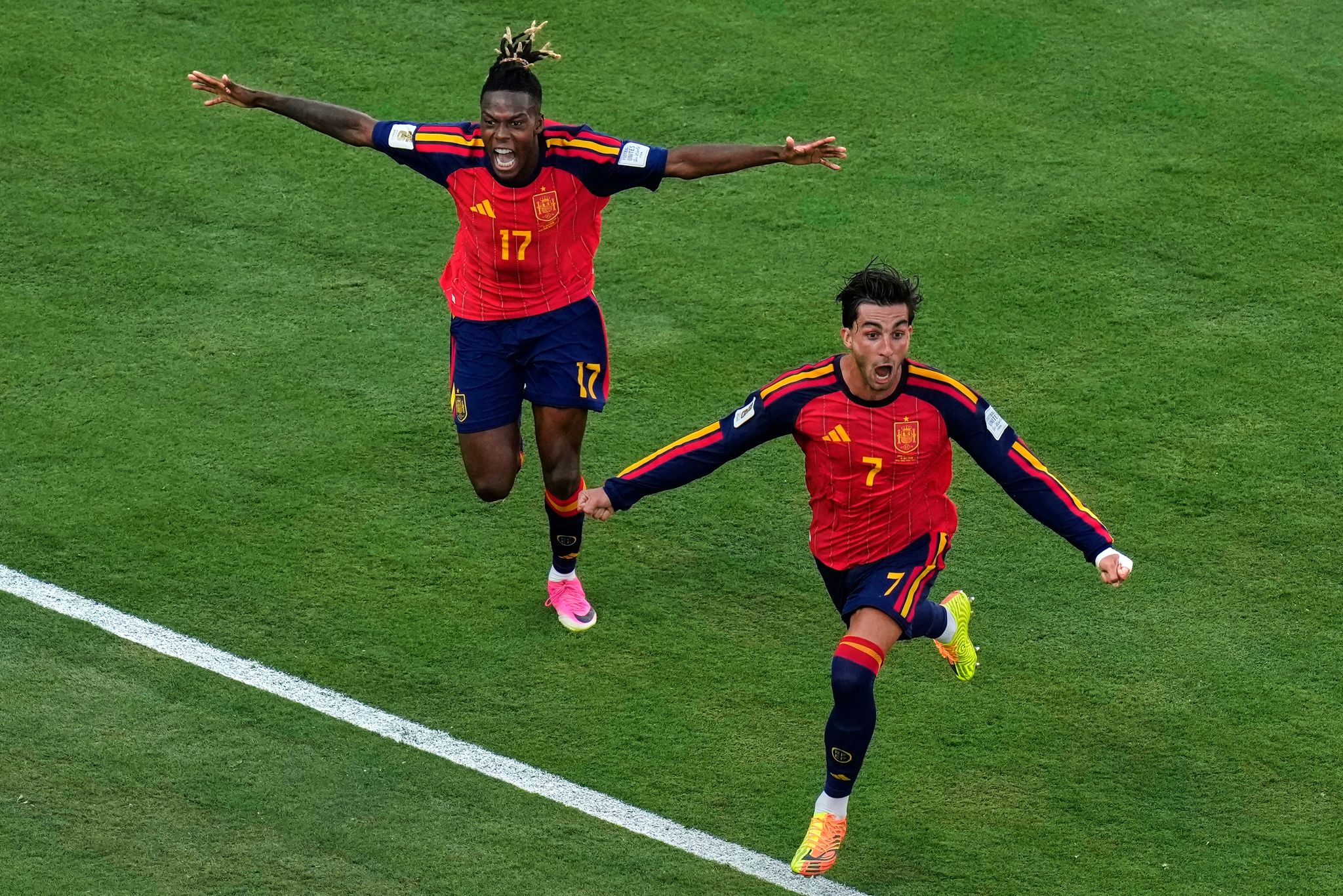 Photo: San Antonio Express-News Spain vs. Czech Republic: Pau Cubarsí and Carlos Espí Left Out of Luis de la Fuente's Matchday Squad