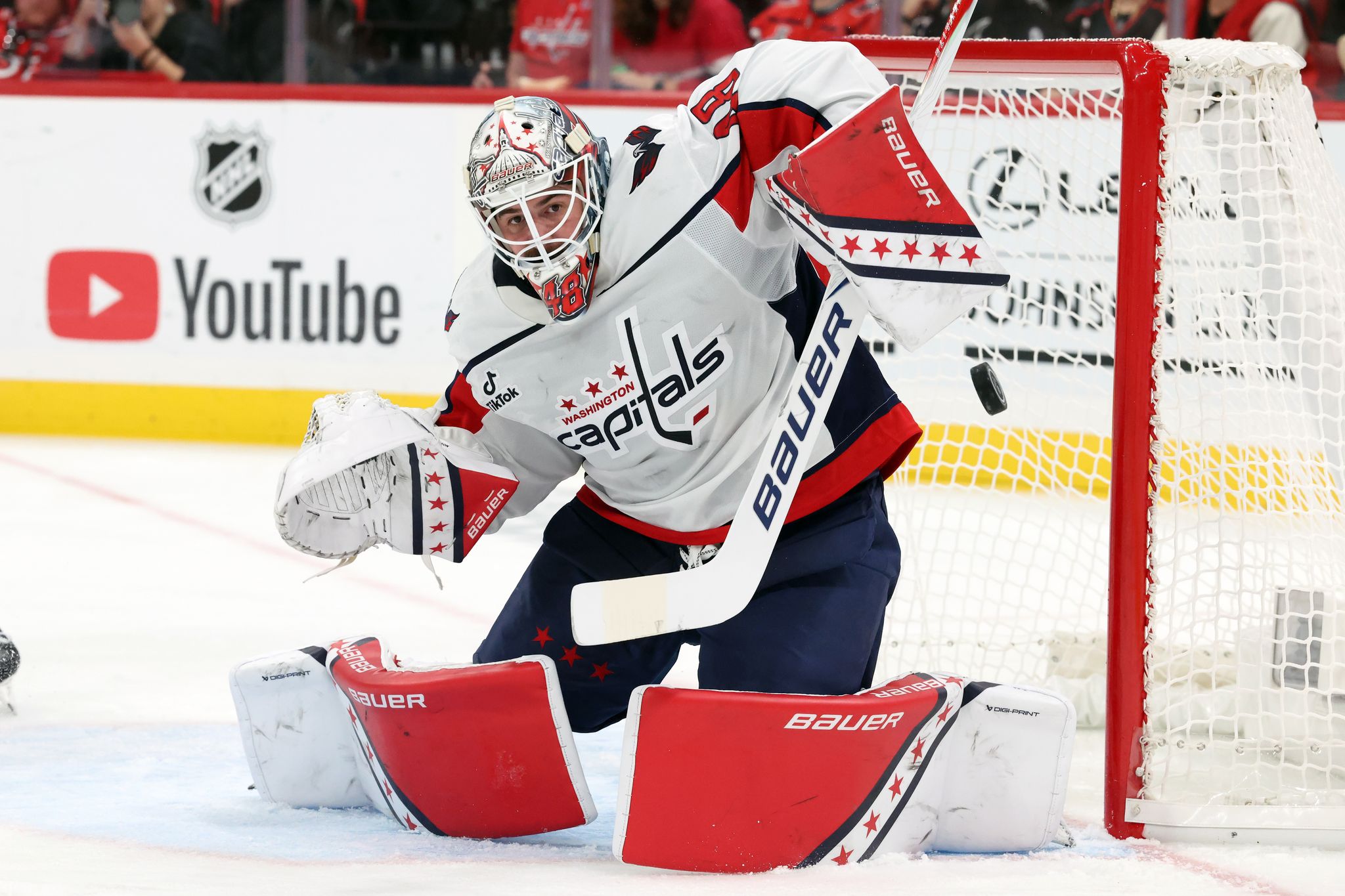 Alex Tuch’s 2-goal debut sparks Capitals’ 5-2 win over Hurricanes