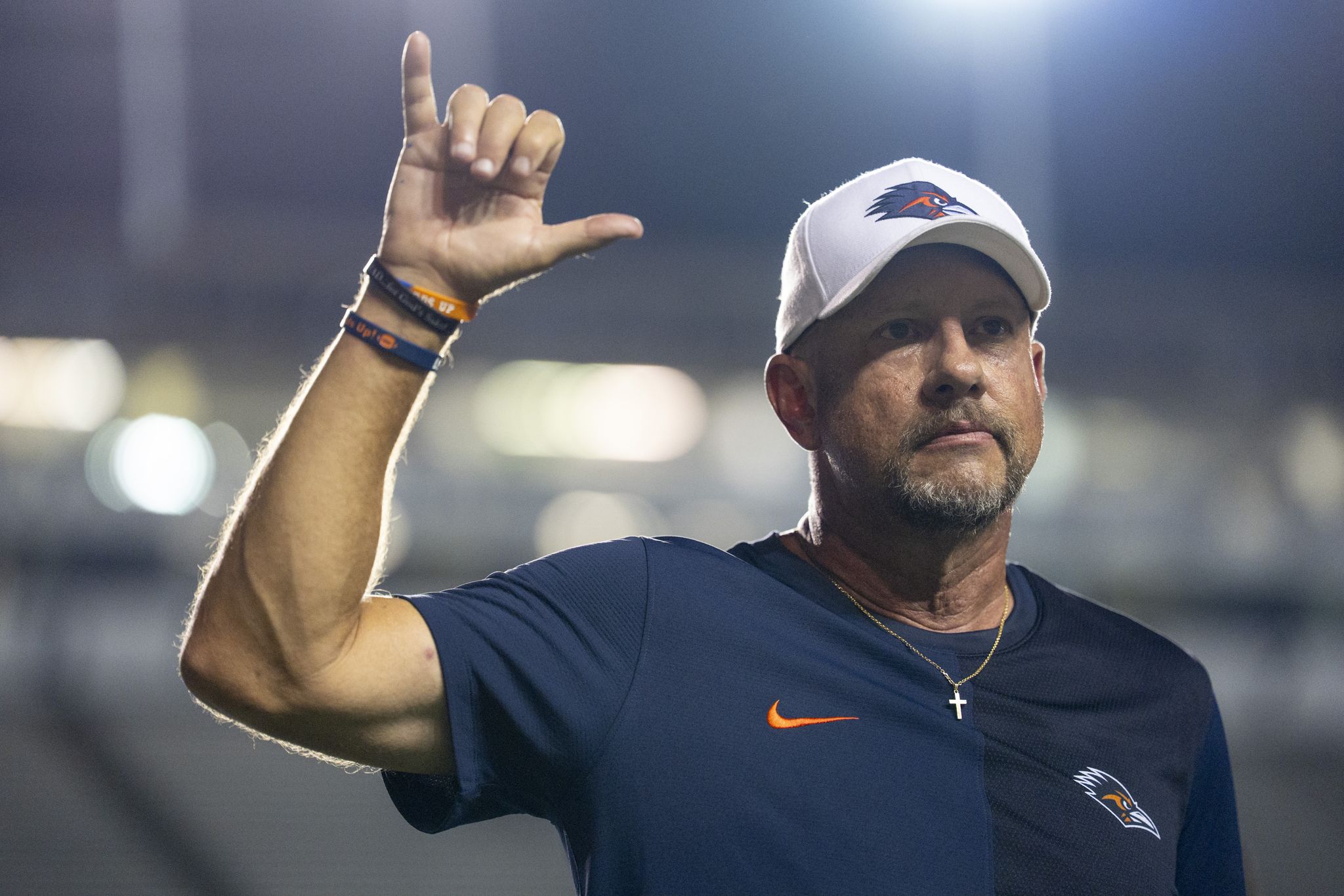 What UTSA's Jeff Traylor said about the open job at Baylor