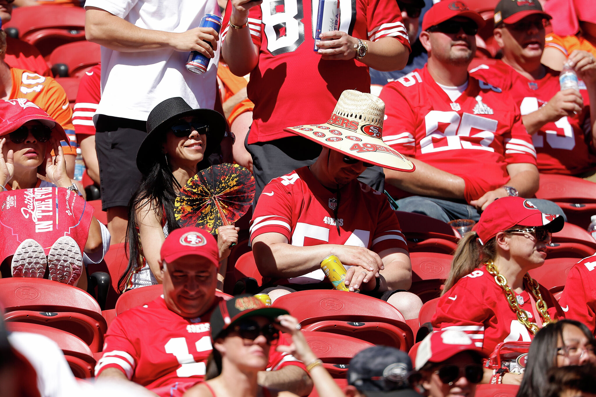 Die brütende Hitzewelle in der Bay Area beeinträchtigt Fans und Spieler ...