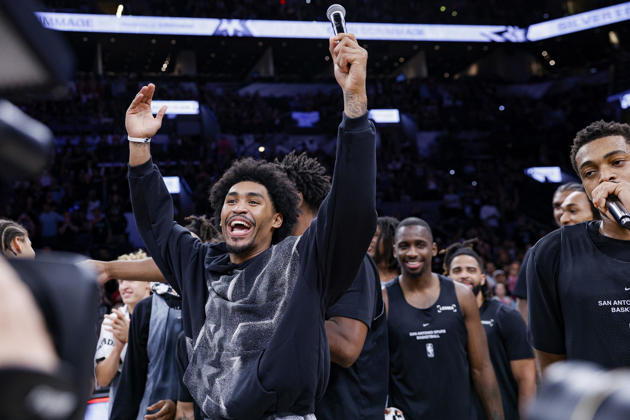 Dylan Harper reagiert darauf, der neueste Coverboy des Spurs SLAM zu sein.