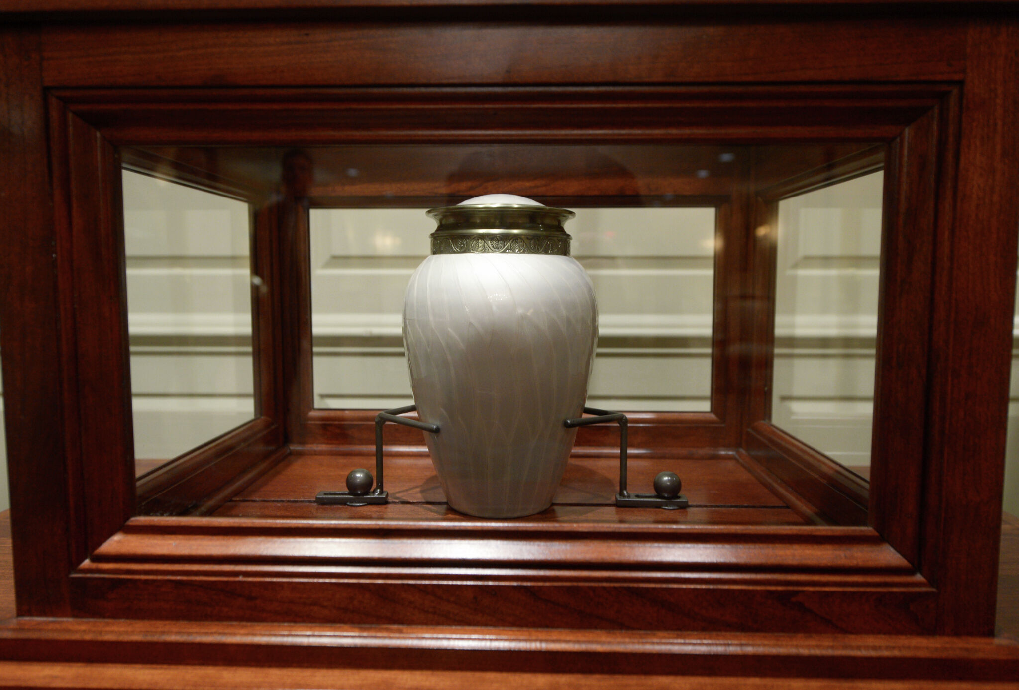 San Antonio court reverses $1M jury award over destroyed urn