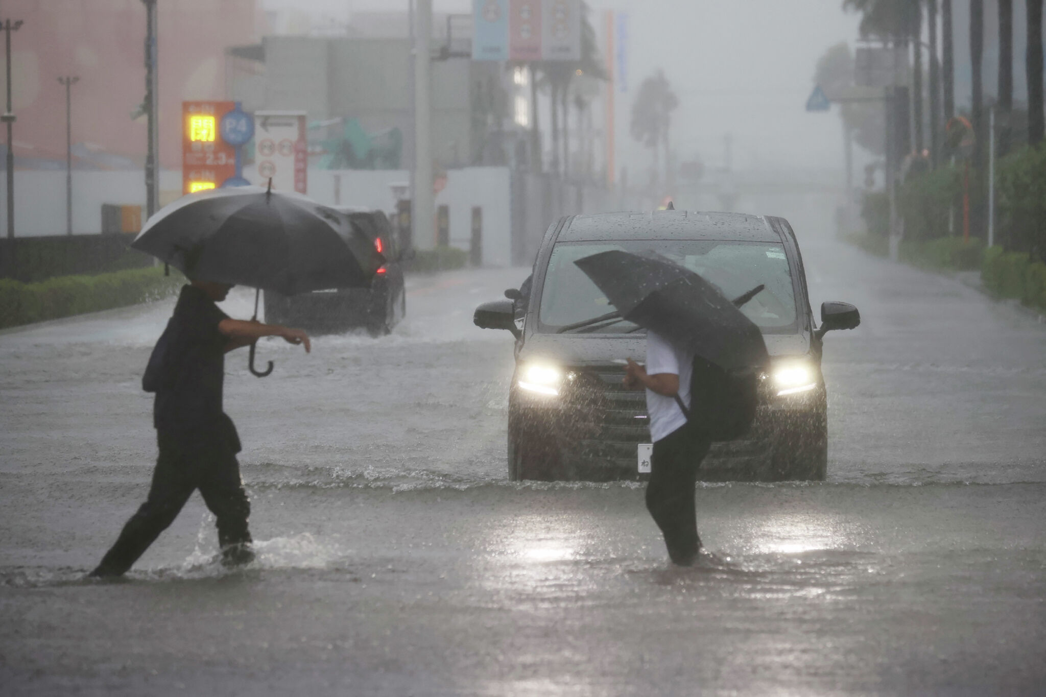 El Niño is very likely to be the strongest since records began 75 years ago, feds say
