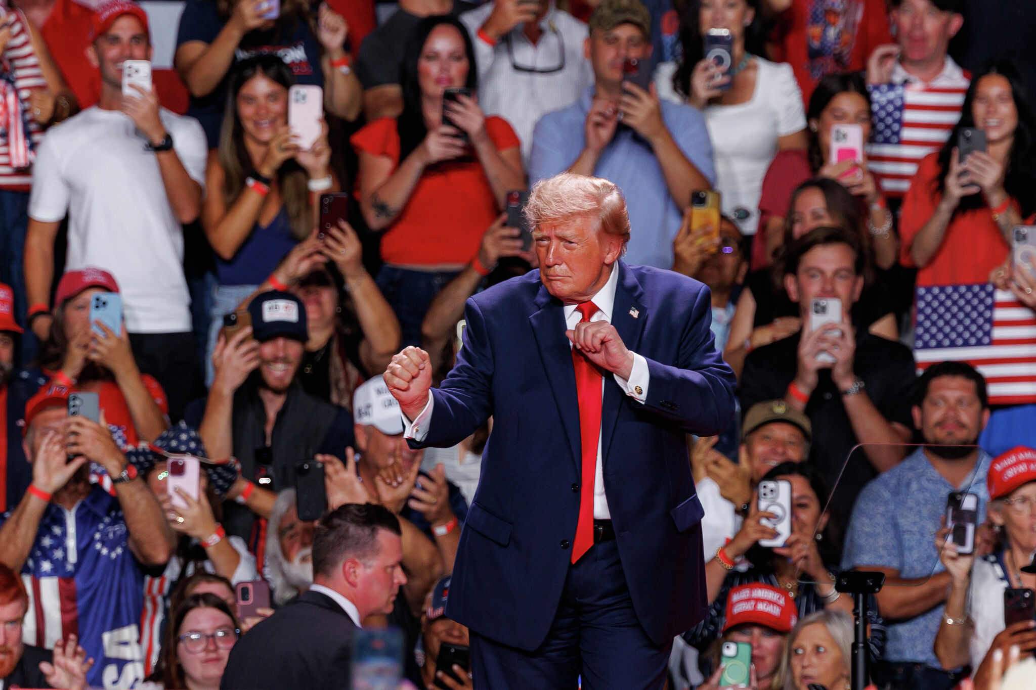 Photo: San Antonio Express-News At Least Six Hecklers Interrupt Trump at San Antonio Rally for Ken Paxton