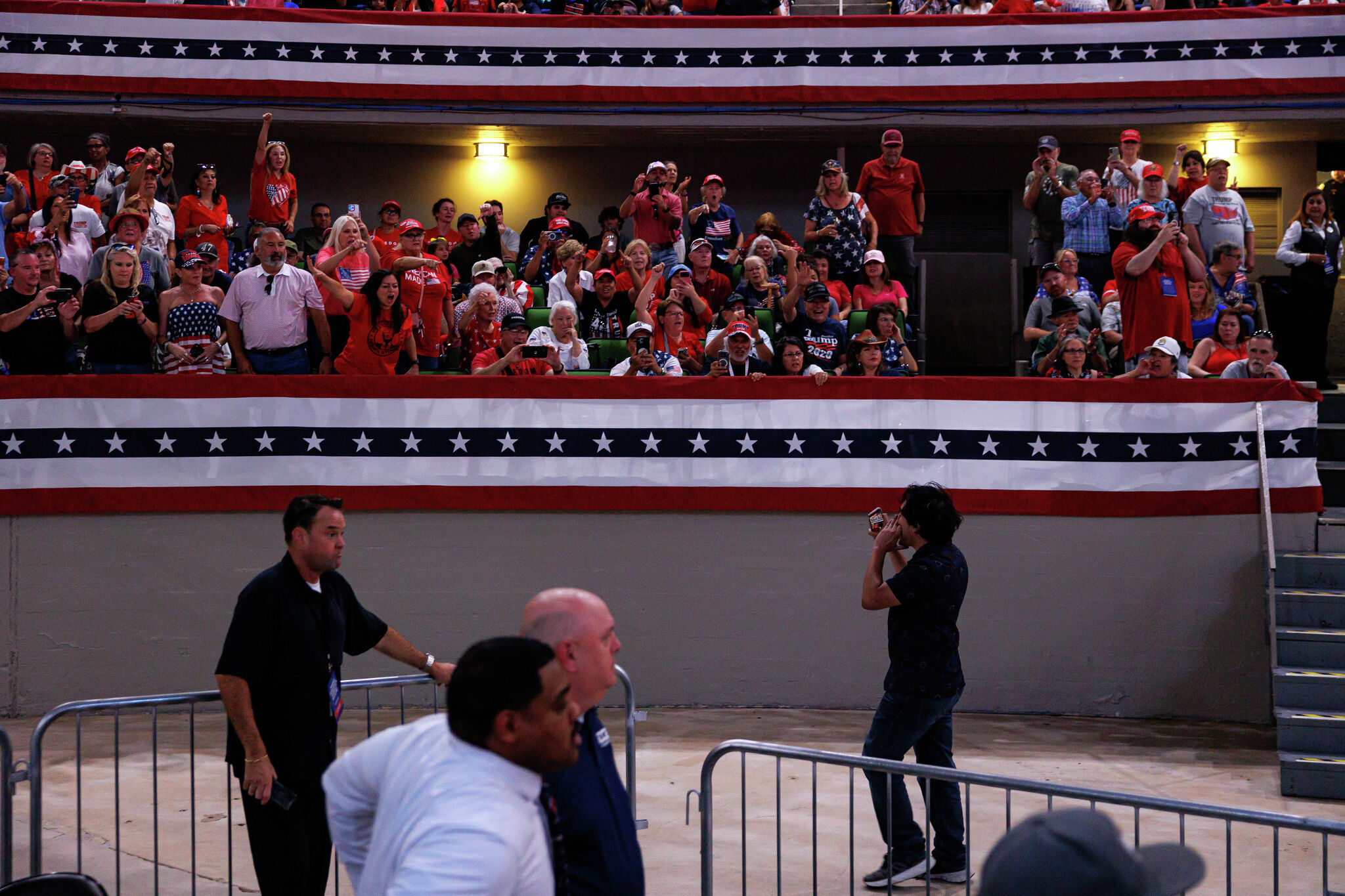 Trump rally altercations, FBI's fugitive search top week's news