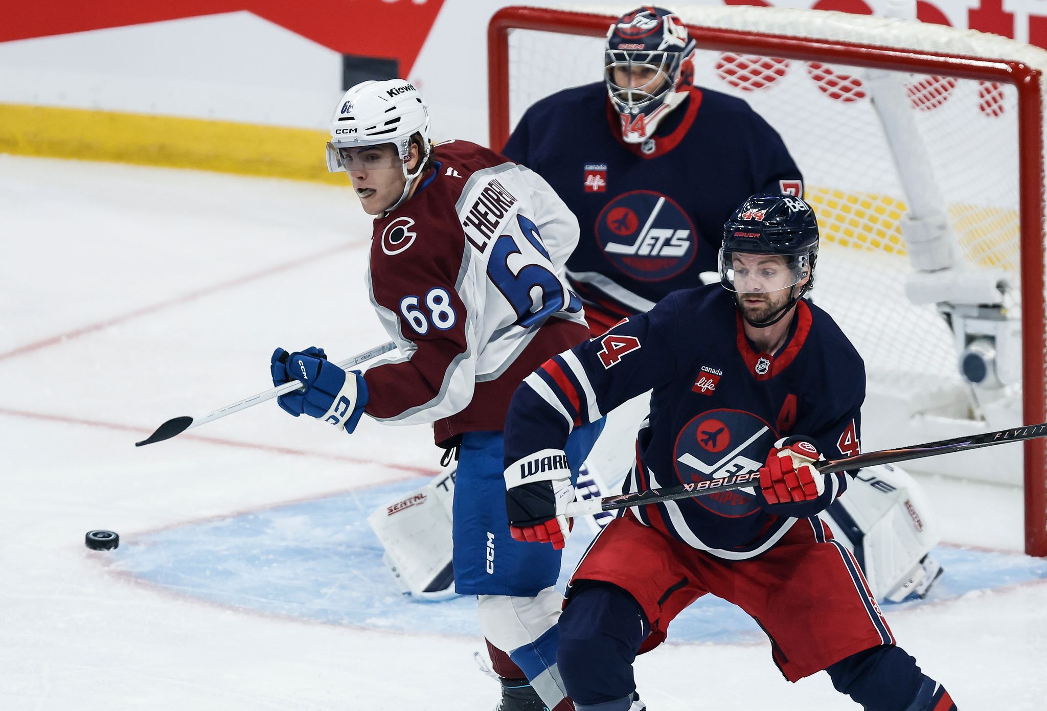 Kyle Connor scores twice, Jets beat Avalanche 3-2 for 3rd straight victory