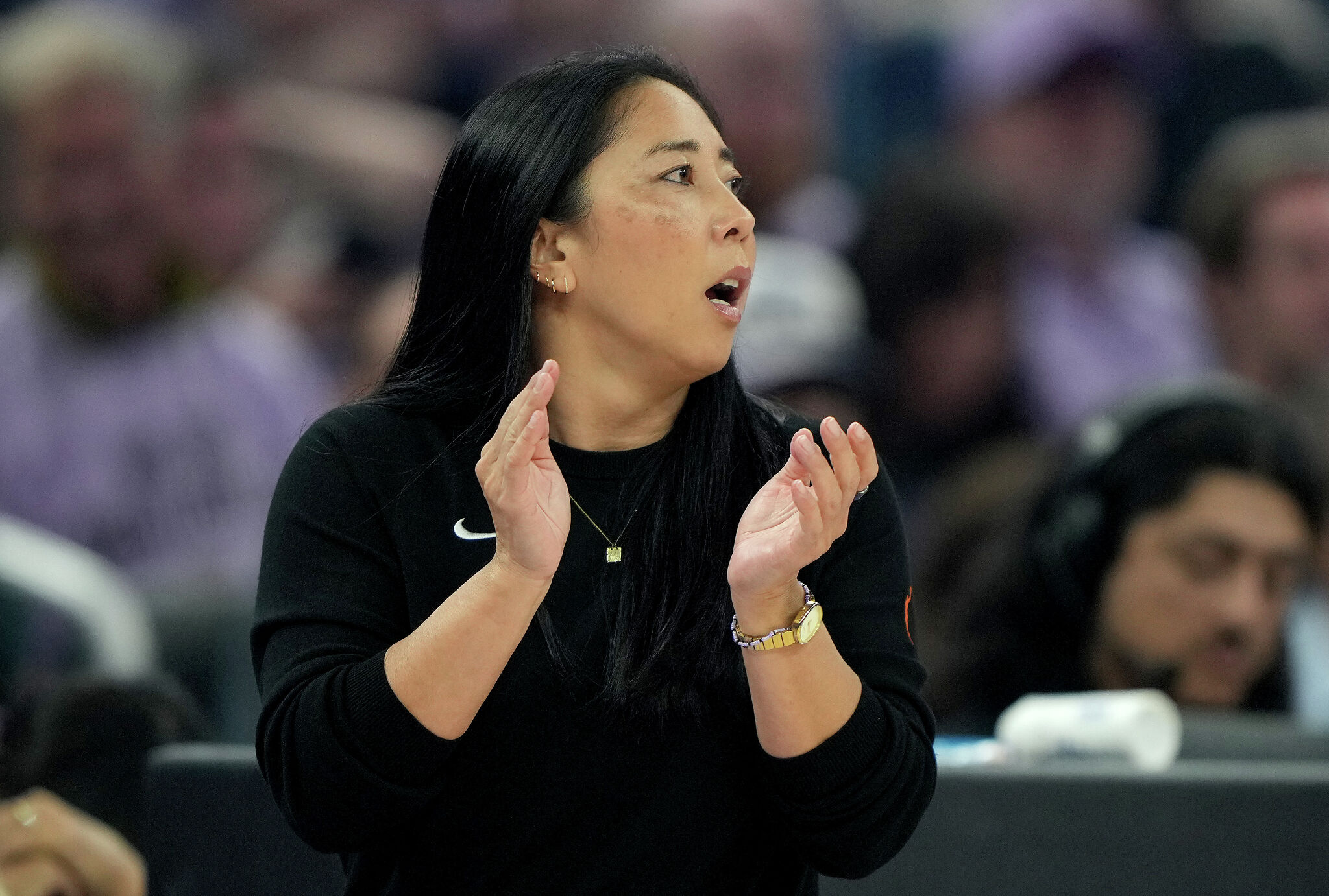 Natalie Nakase put on a coaching master class to lead Valkyries to win