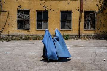 Afghan women facing arrest for wearing makeup and alleged dress code ...