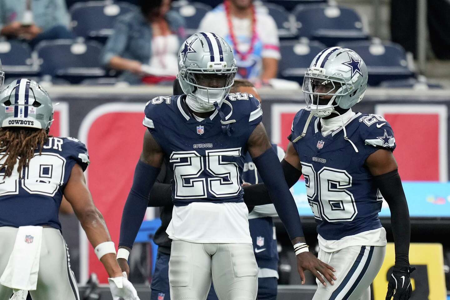 Gate Guard Game Cowboys get guard Tyler Smith back against Bucs, but newly acquired ...