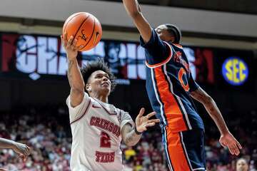 Gate Guard Game Alabama guard Aden Holloway begins 5-game suspension following drug arrest