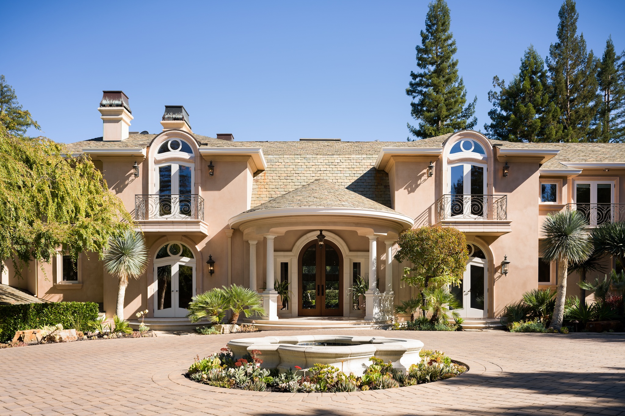49ers legend Jerry Rice built this Bay Area home that's for sale