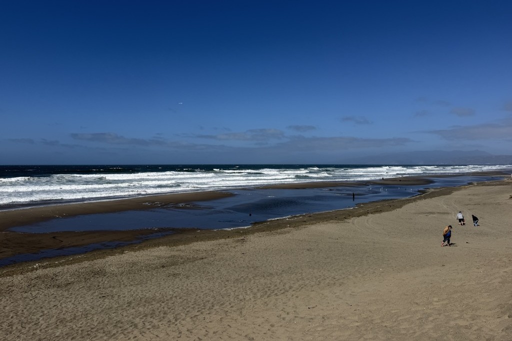 https://s.hdnux.com/photos/01/67/46/14/31351555/3/rawImage.jpg