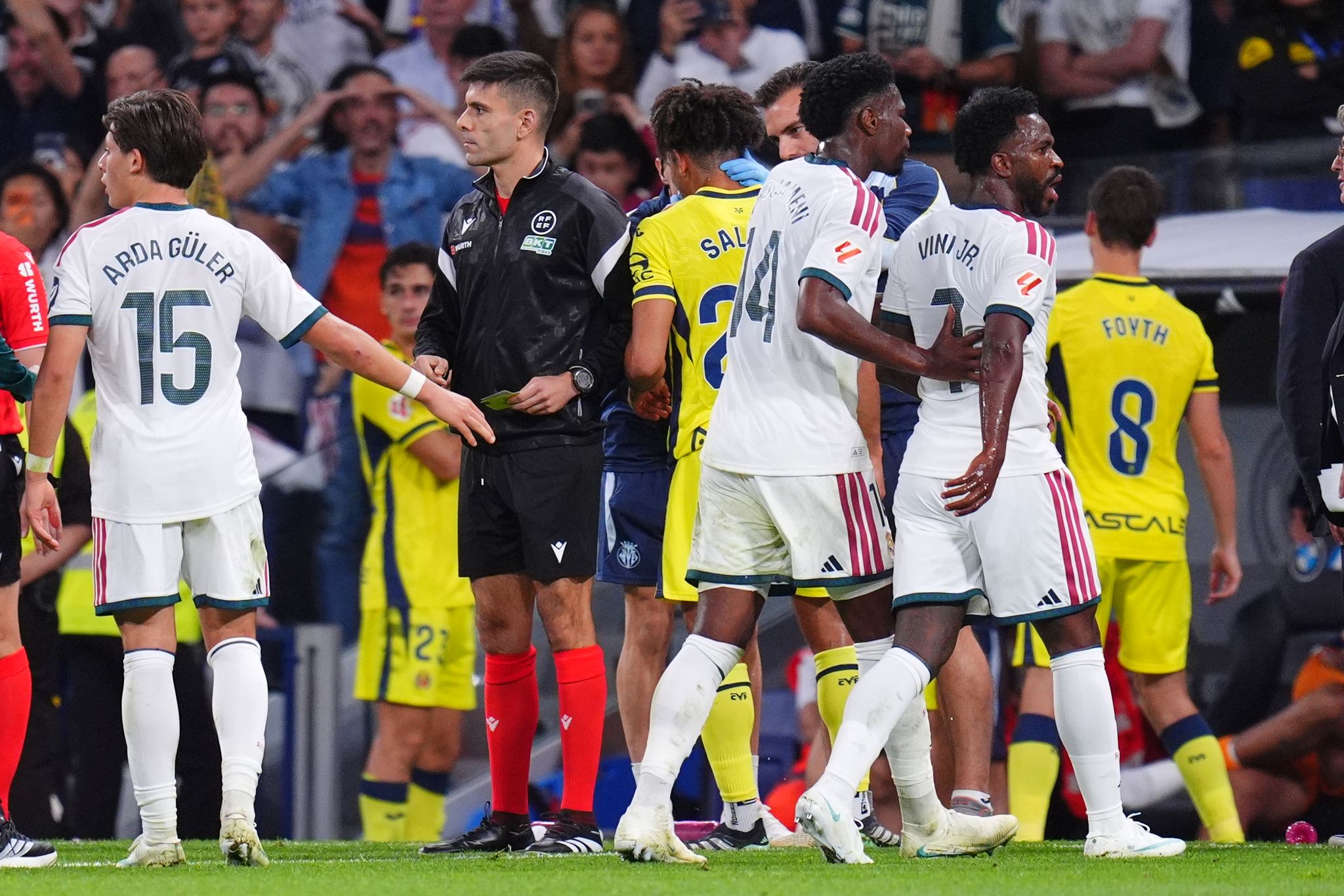 Vinícius Júnior to miss 'clasico' after being hit with a 4-game ban for ...