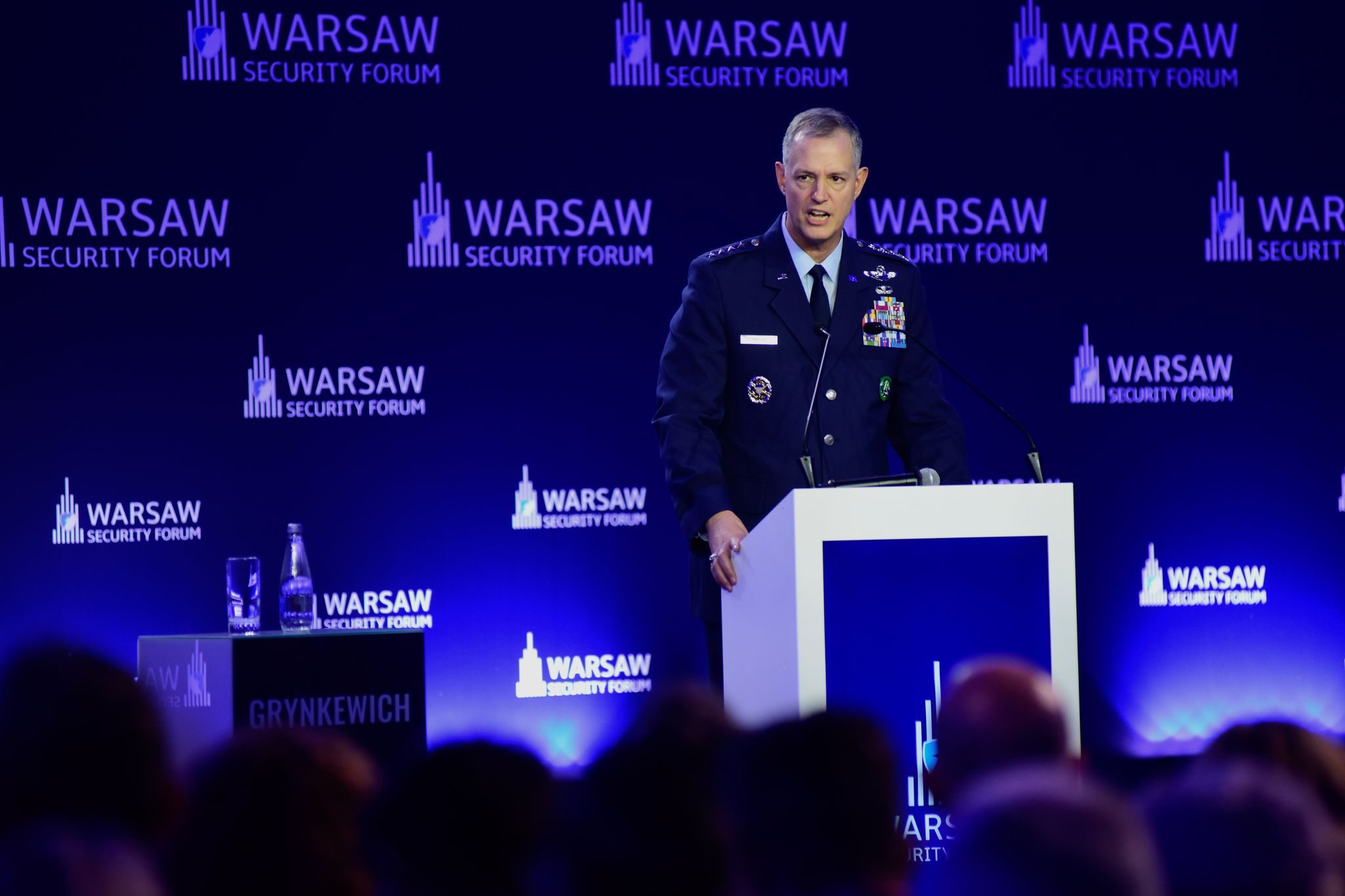 Commanders Chain Temu NATO commander says the alliance does not want war but is 'ready to ...