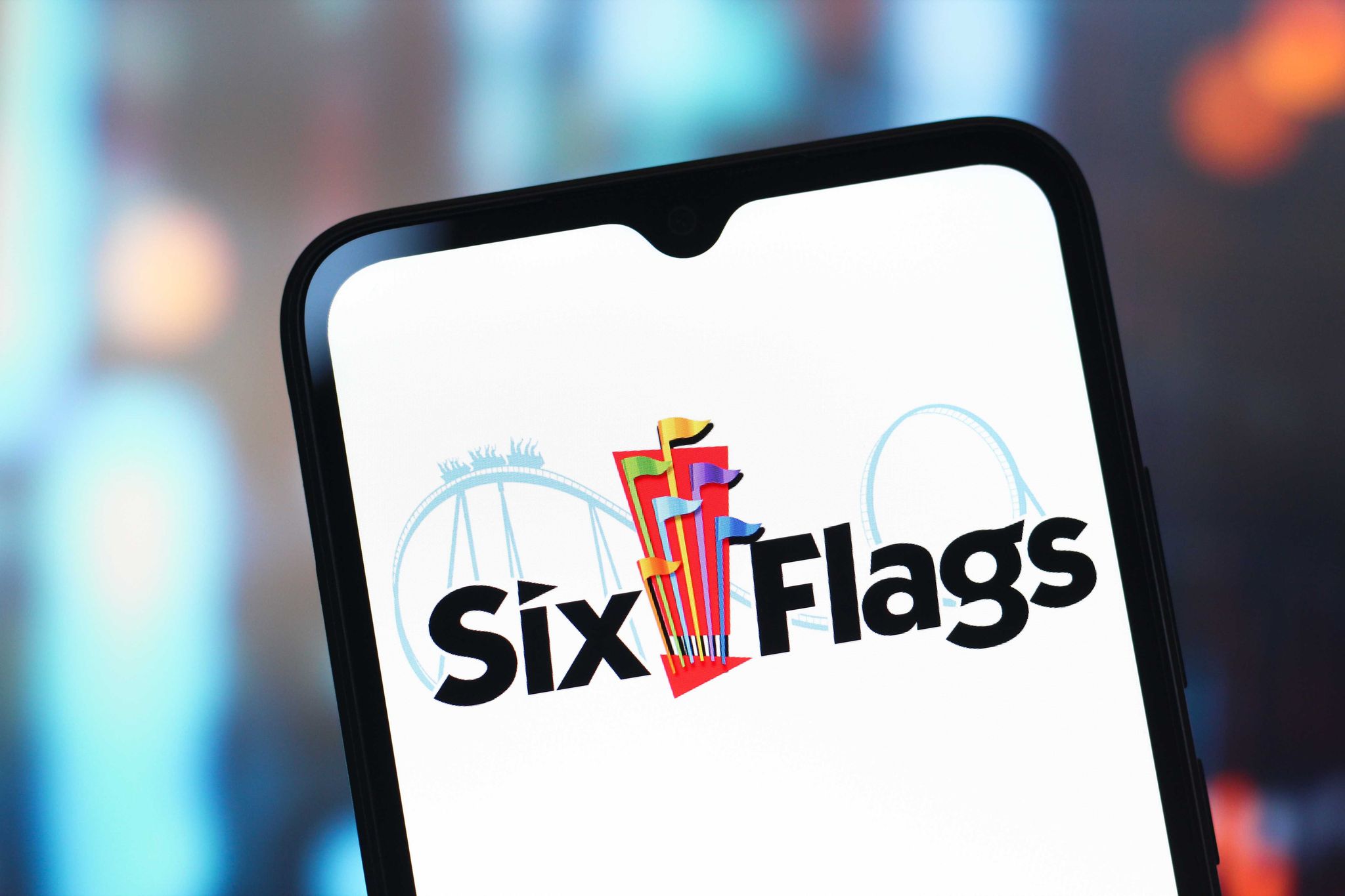 Meldungen: 1 Toter nach Vorfall auf Achterbahn im Freizeitpark Six Flags ...