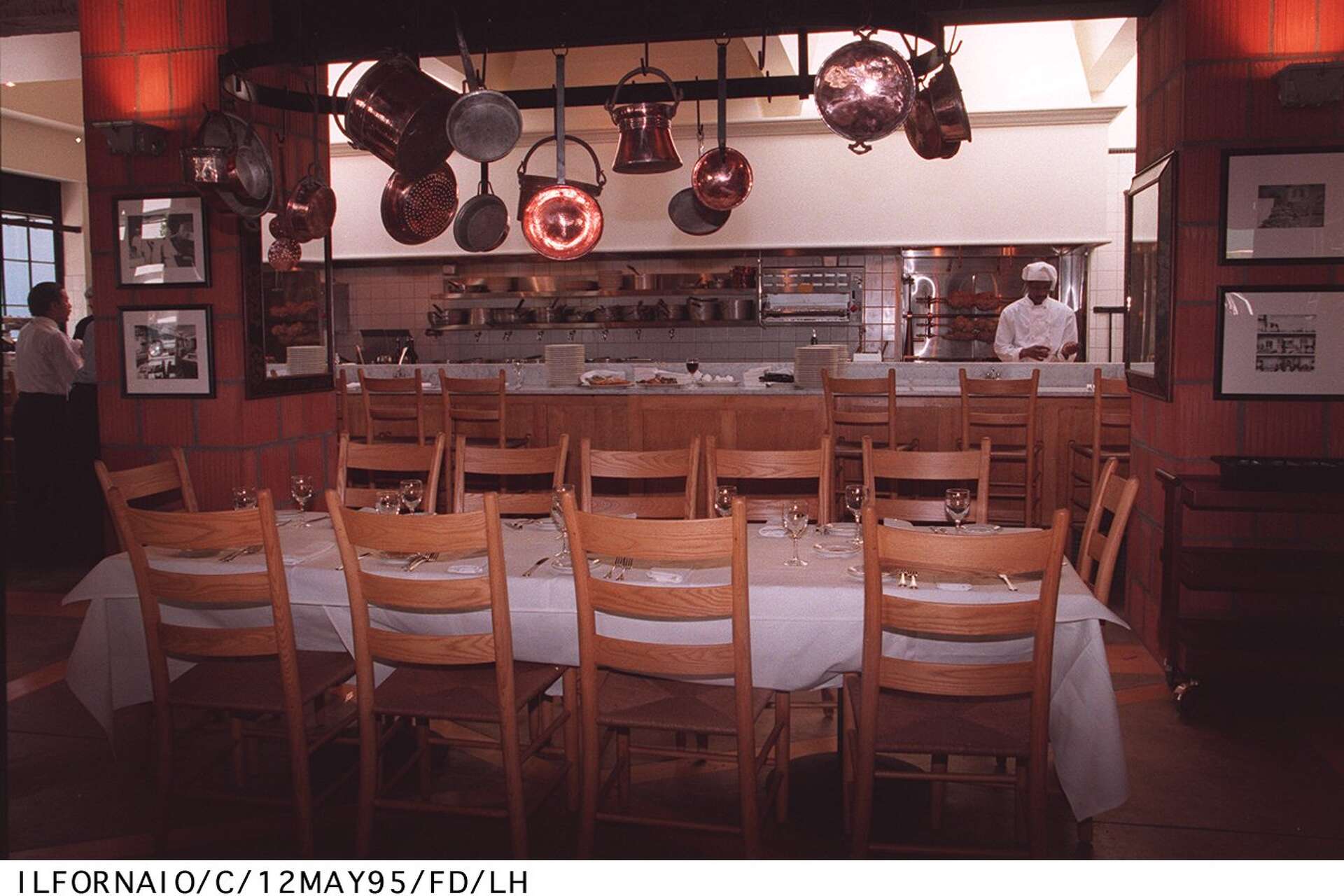An early Bay Area location of Il Fornaio, the restaurant chain that made a $3 million settlement with the U.S. Equal Employment Opportunity Commission over alle