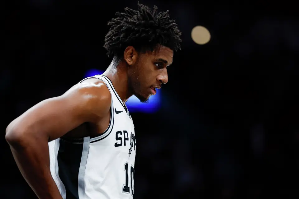 San Antonio Spurs center Tarris Reed Jr. (10) plays in the second half of a preseason NBA game against the Phoenix Suns at Frost Bank Center in San Antonio, Wednesday, Oct. 14, 2026. The Spurs defeated the Suns 123-103.