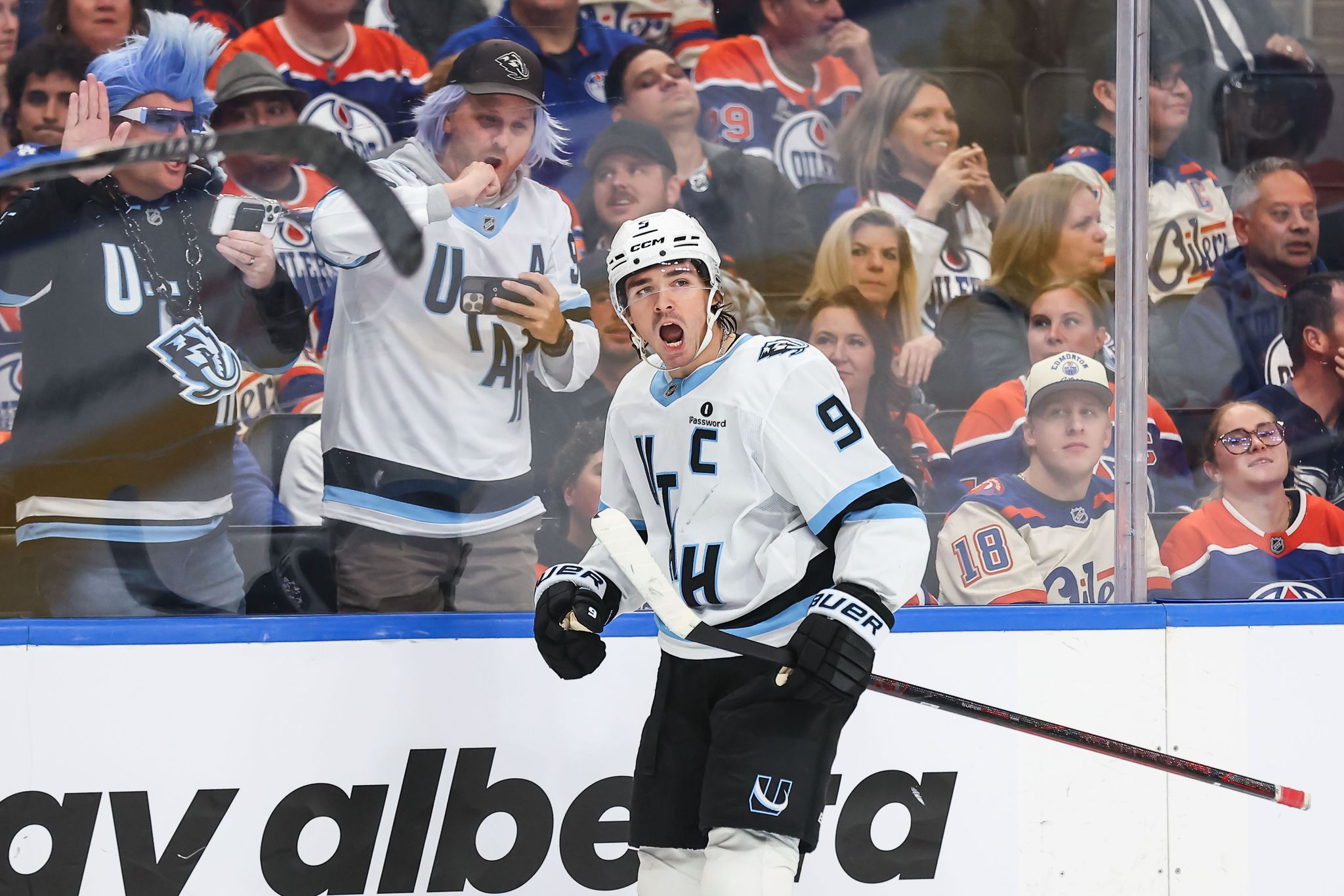 Utah Mammoth beat the Oilers 4-2 as Clayton Keller scores twice