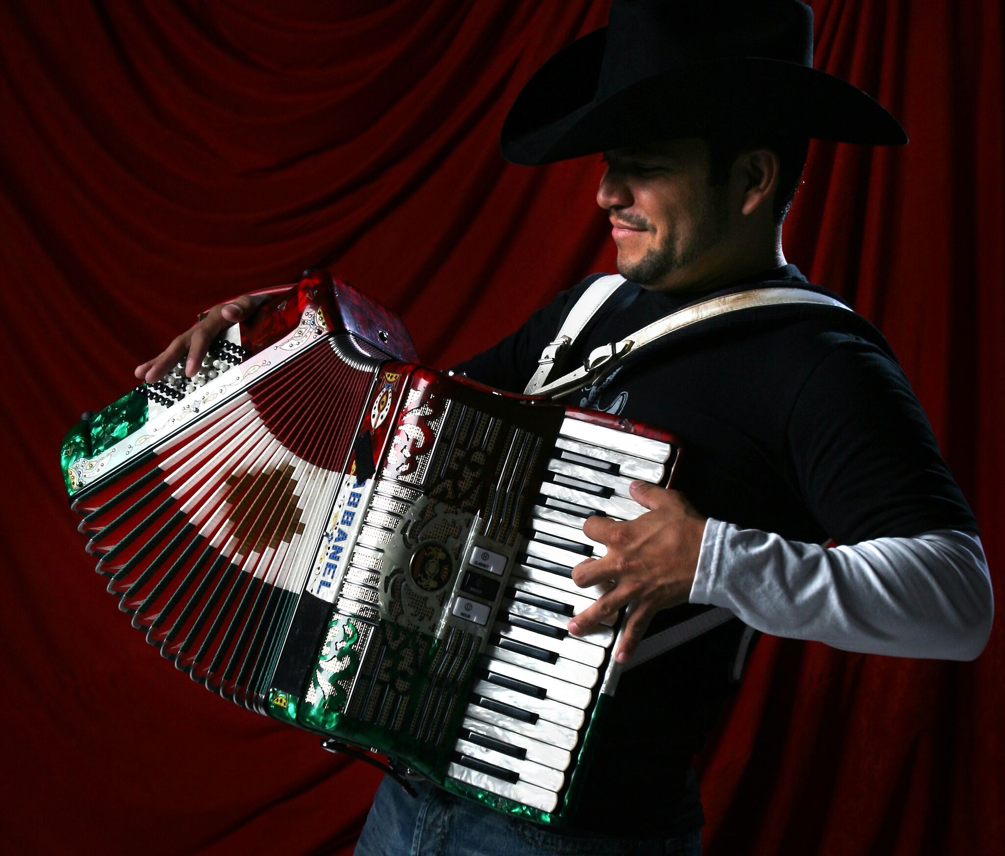 Tejano-Star Michael Salgado verschiebt Konzerte wegen ...