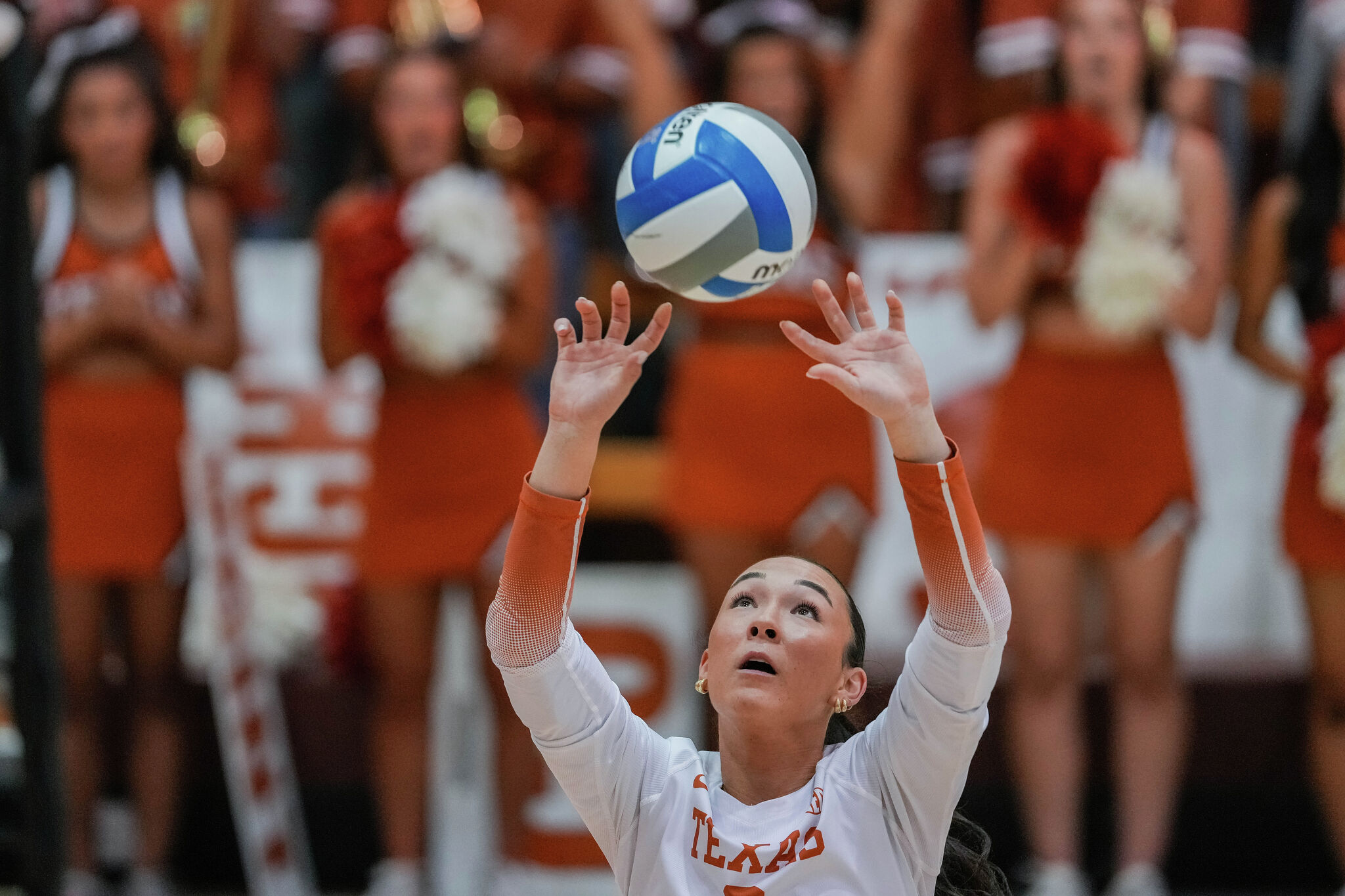 Texas volleyball: See photos as The Longhorns and Auburn face off
