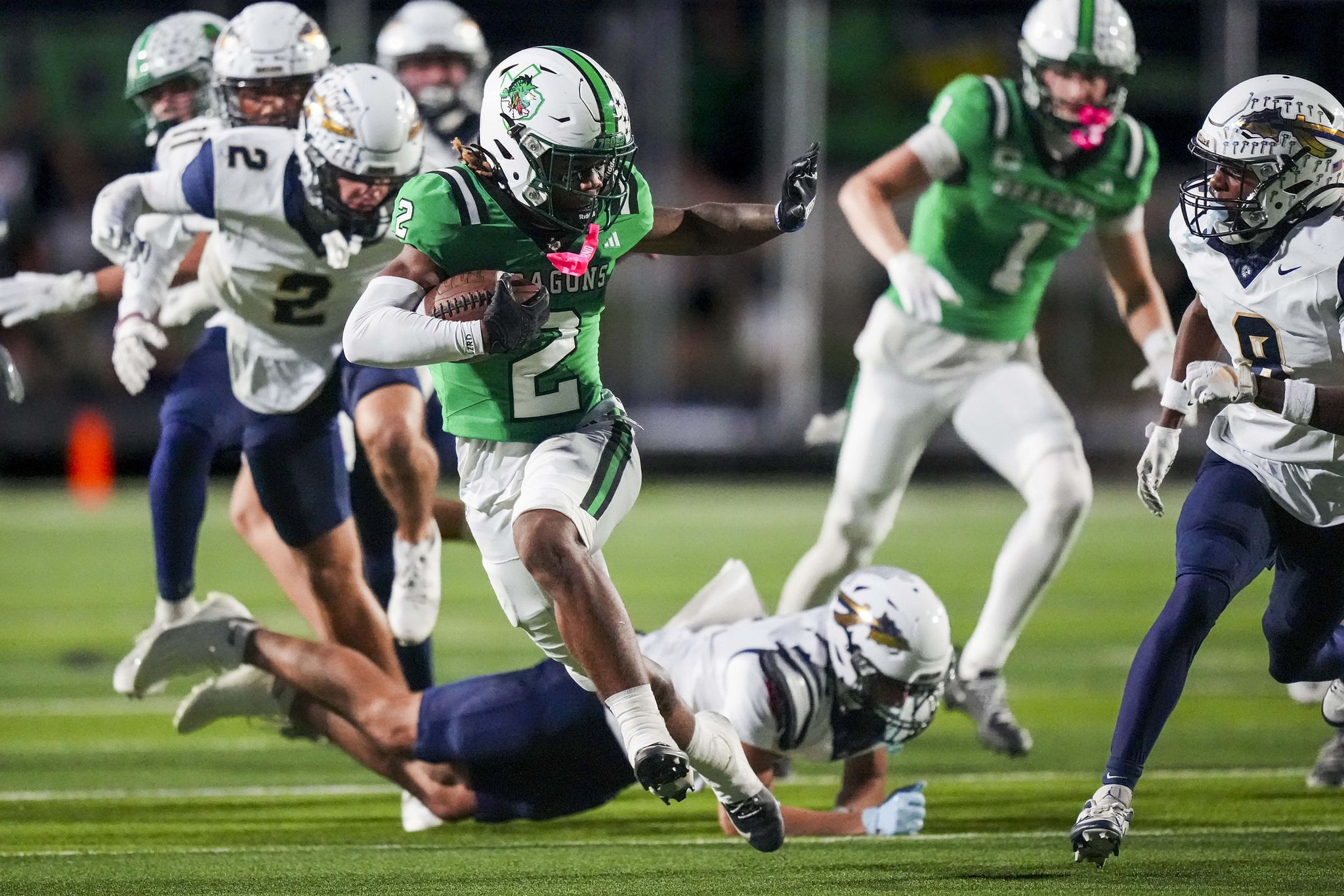 Southlake Carroll staves off Keller in back-and-forth battle, takes chokehold on 4-6A race