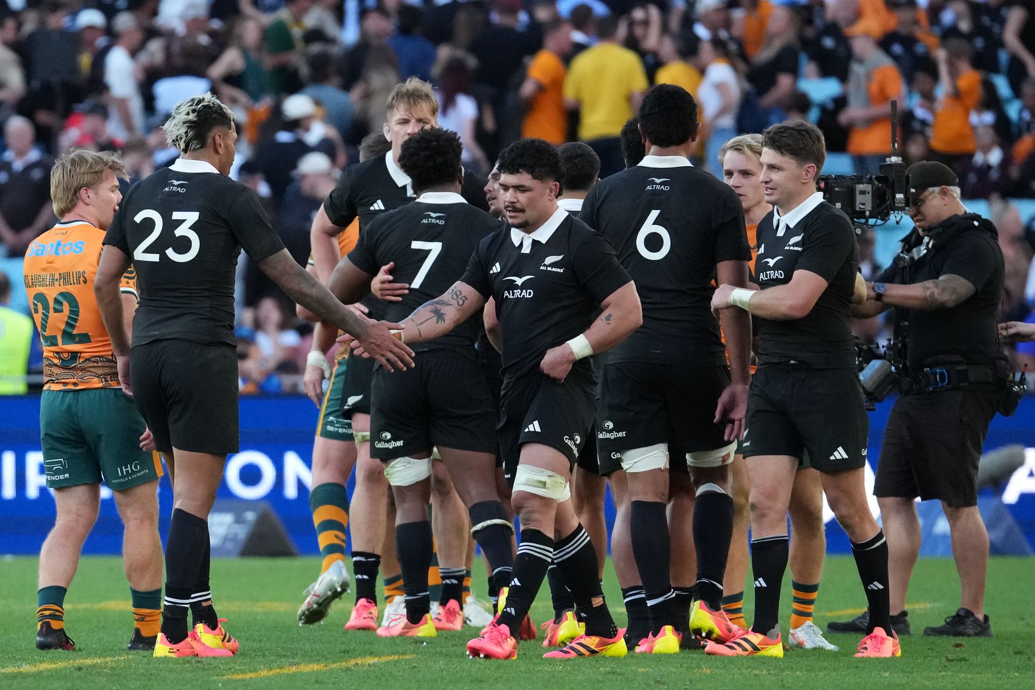 The Rocks Rugby Team Logo After a dominant 1st half, New Zealand beats Australia 43-21 in the 2nd ...