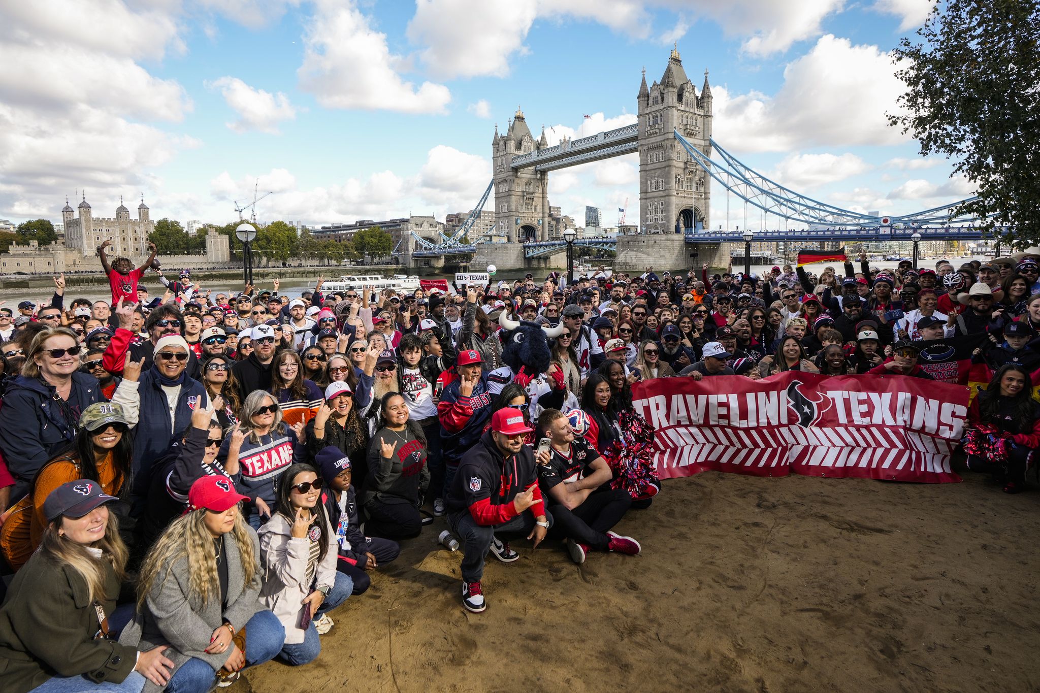 Houston Texans: Fans arrive in London before game vs. Jaguars