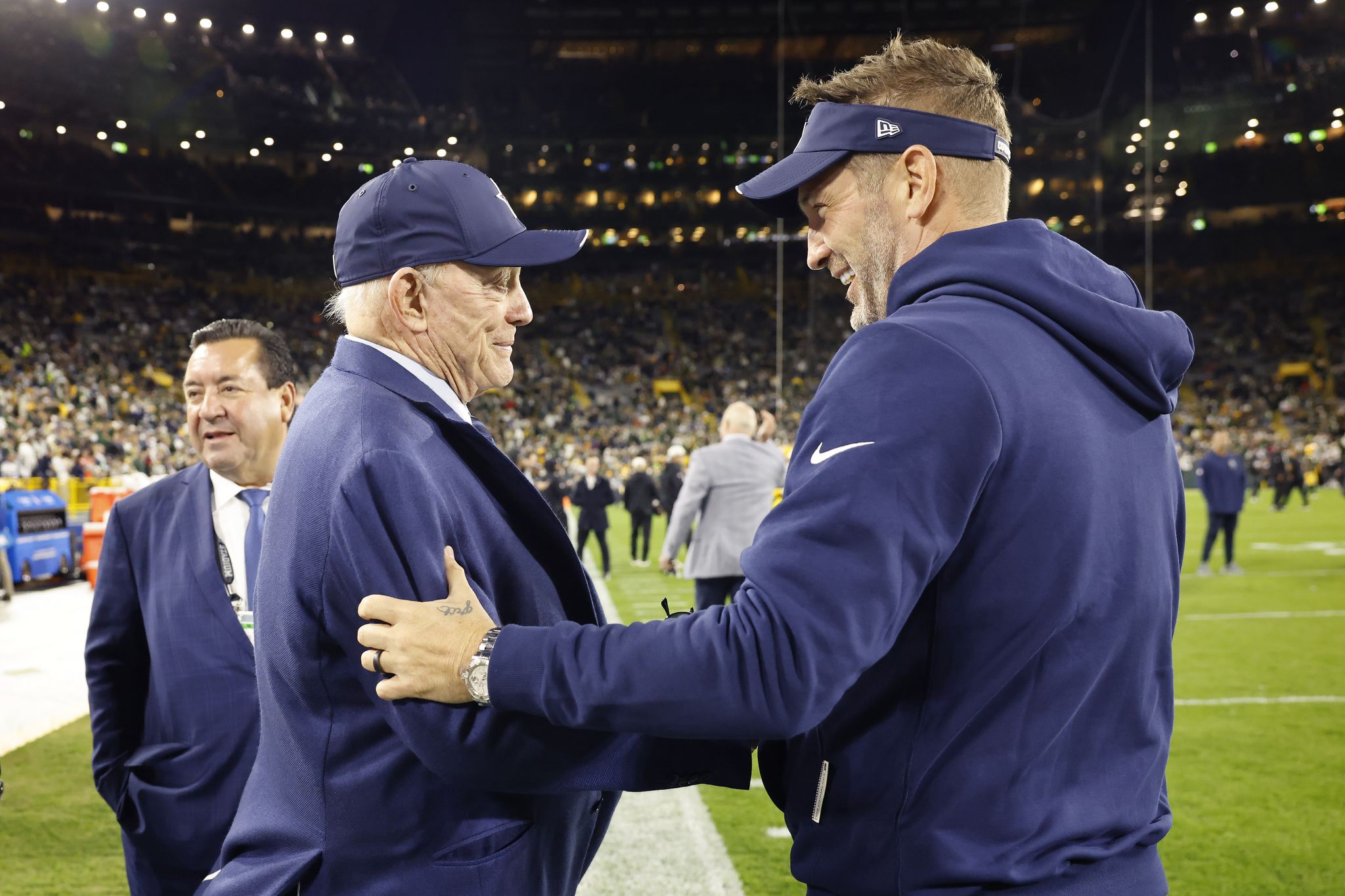 Jerry Jones backs Brian Schottenheimer amid Cowboys' offensive struggles