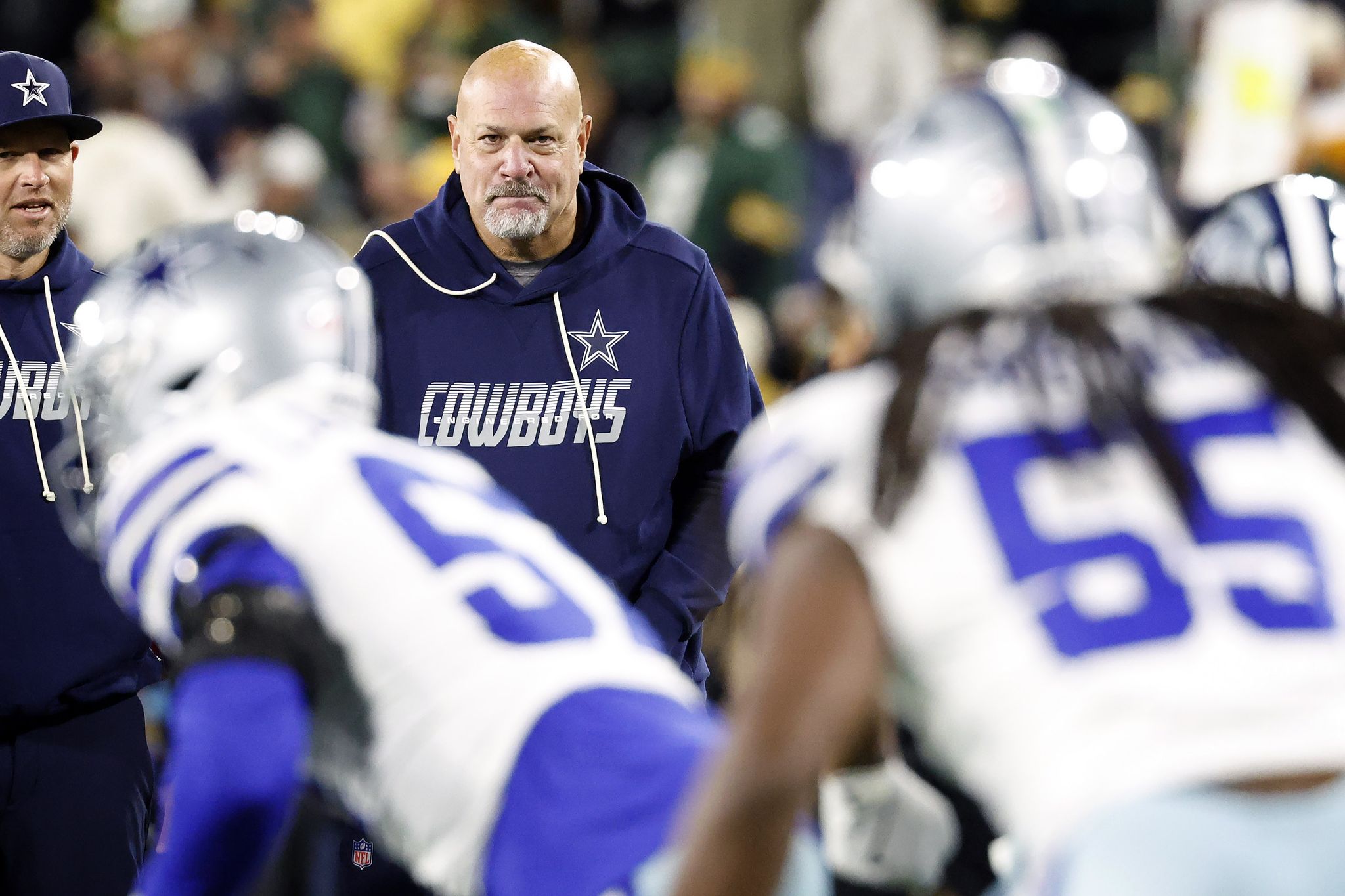 Cowboys leaning on Mike Pettine as sounding board for Christian Parker, coaching staff
