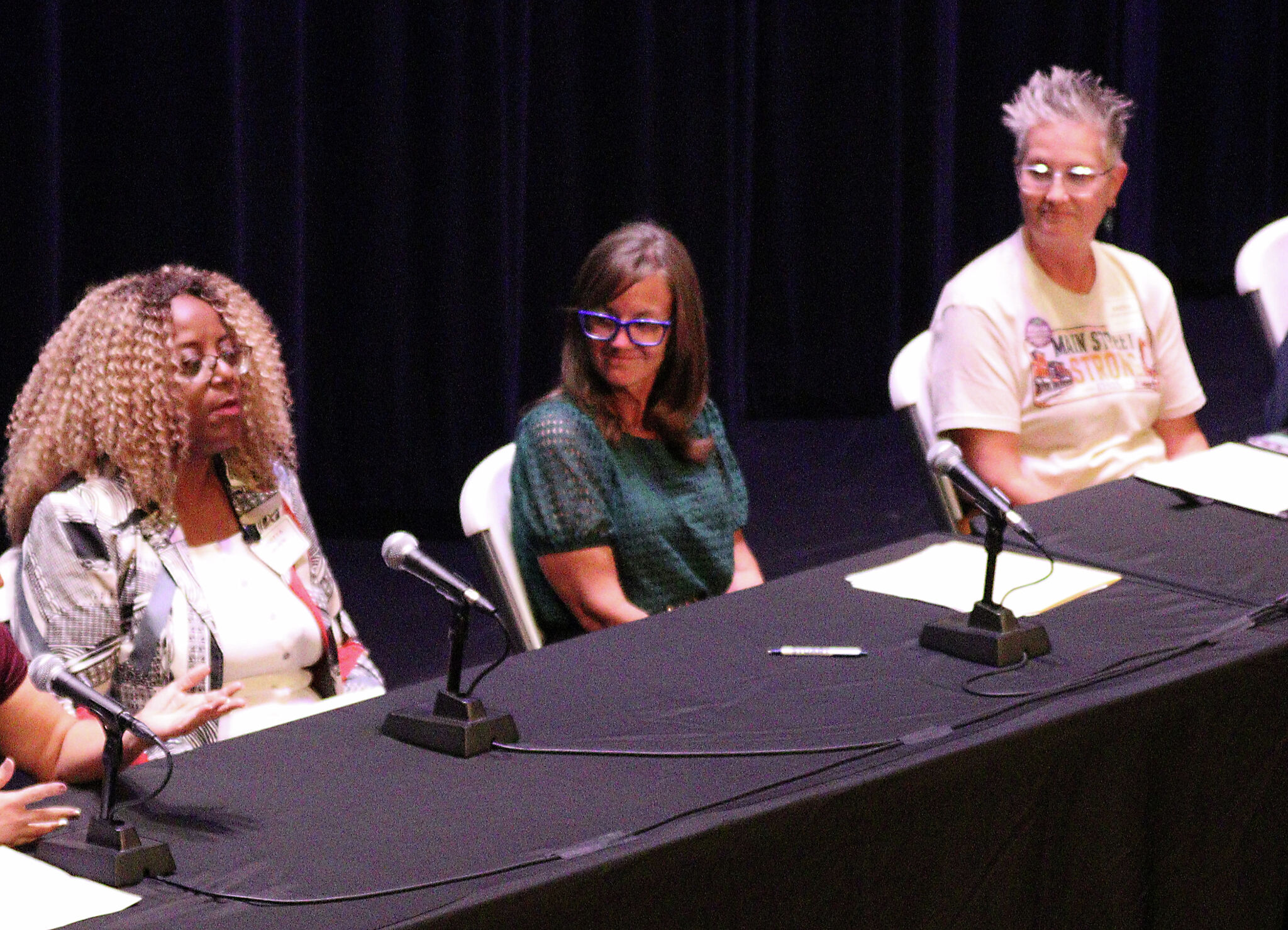 Democrats outline priorities at Edwardsville-area forum for state House, Senate seats Editor Oct 21, 2026