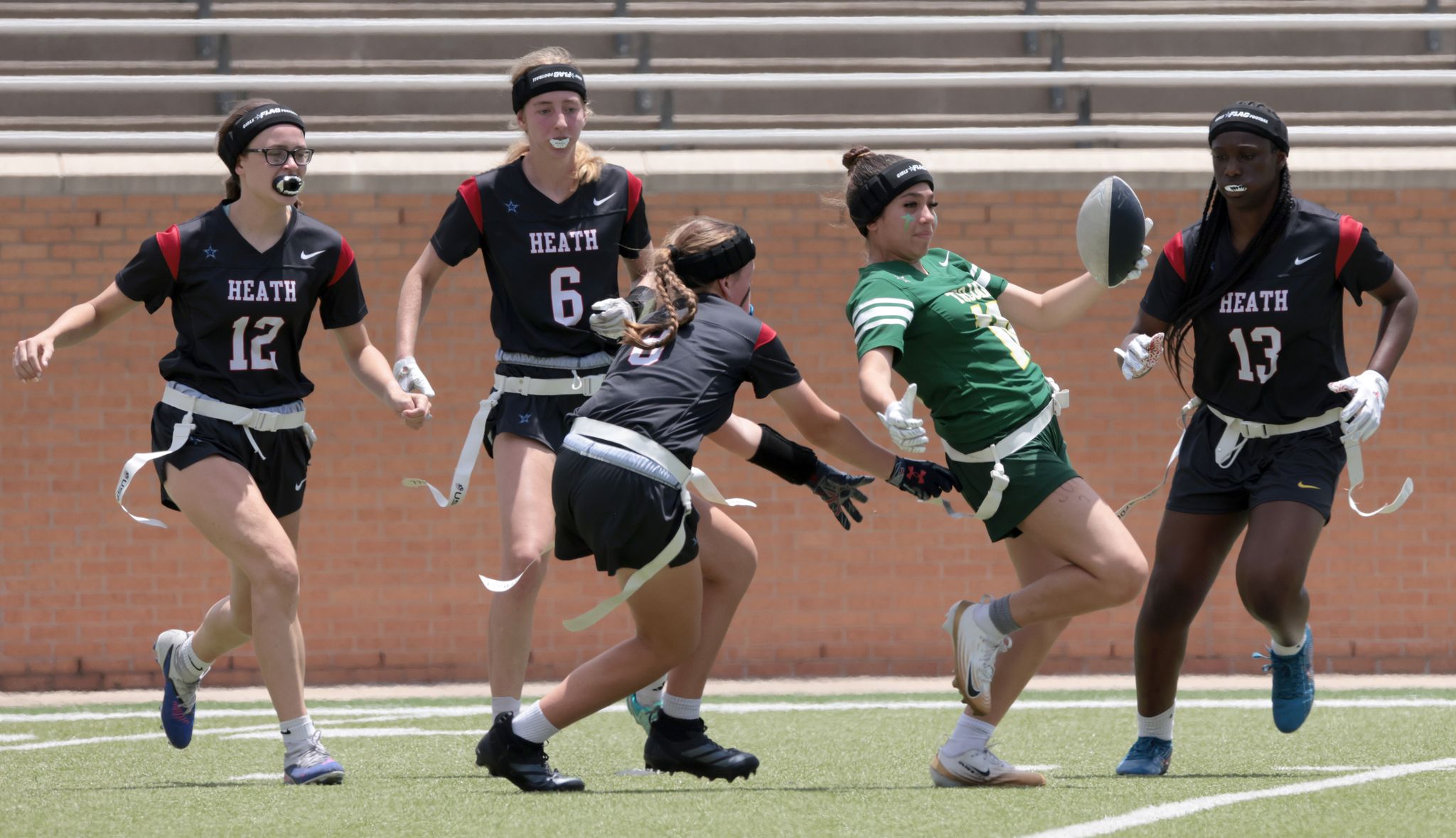 UIL genehmigt Pilotprogramm für Mädchen-Flag-Football für 2028/29