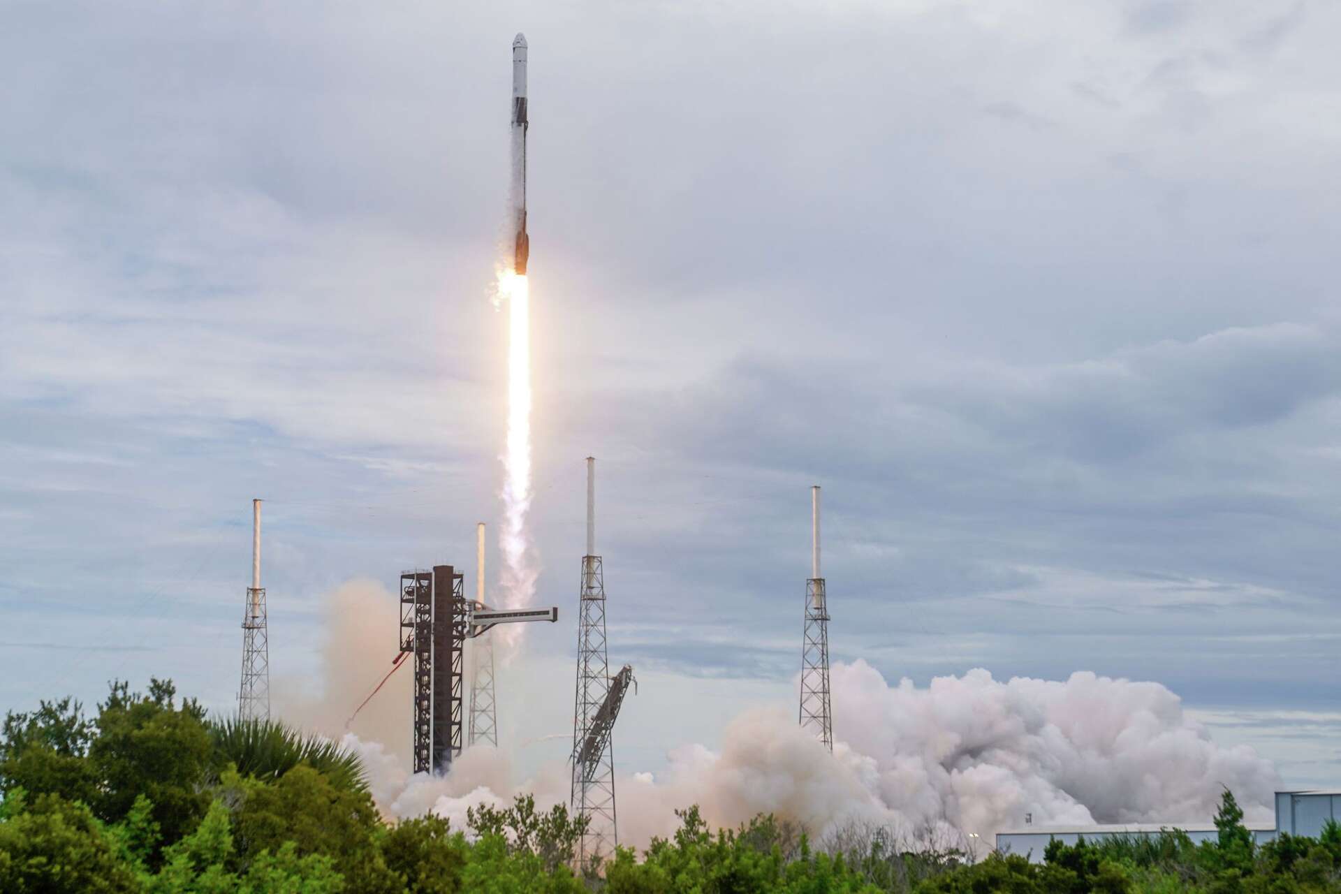 SpaceX AI Compute Surge | Seller Demand Signals 2027