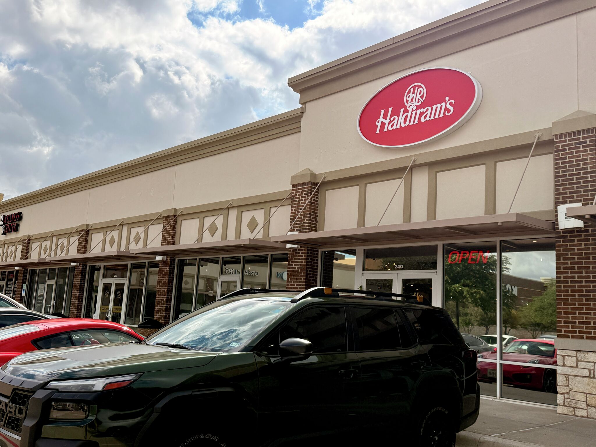9 new stores line up for project on Dallas's Henderson Avenue