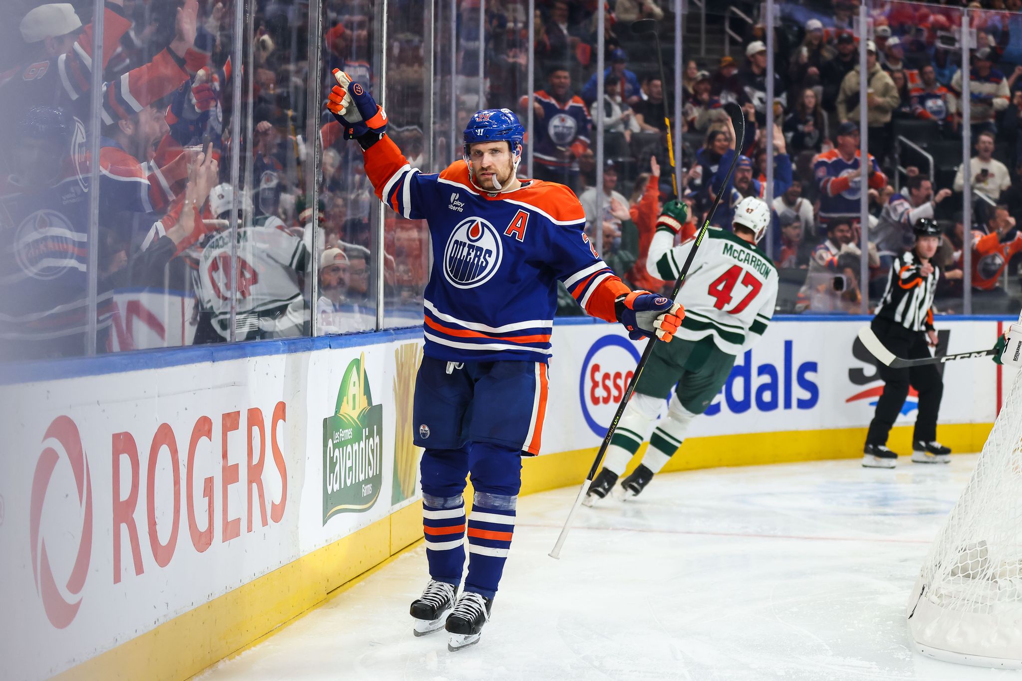 Bouchard scores in OT to lift the Oilers past the Wild, 4-3