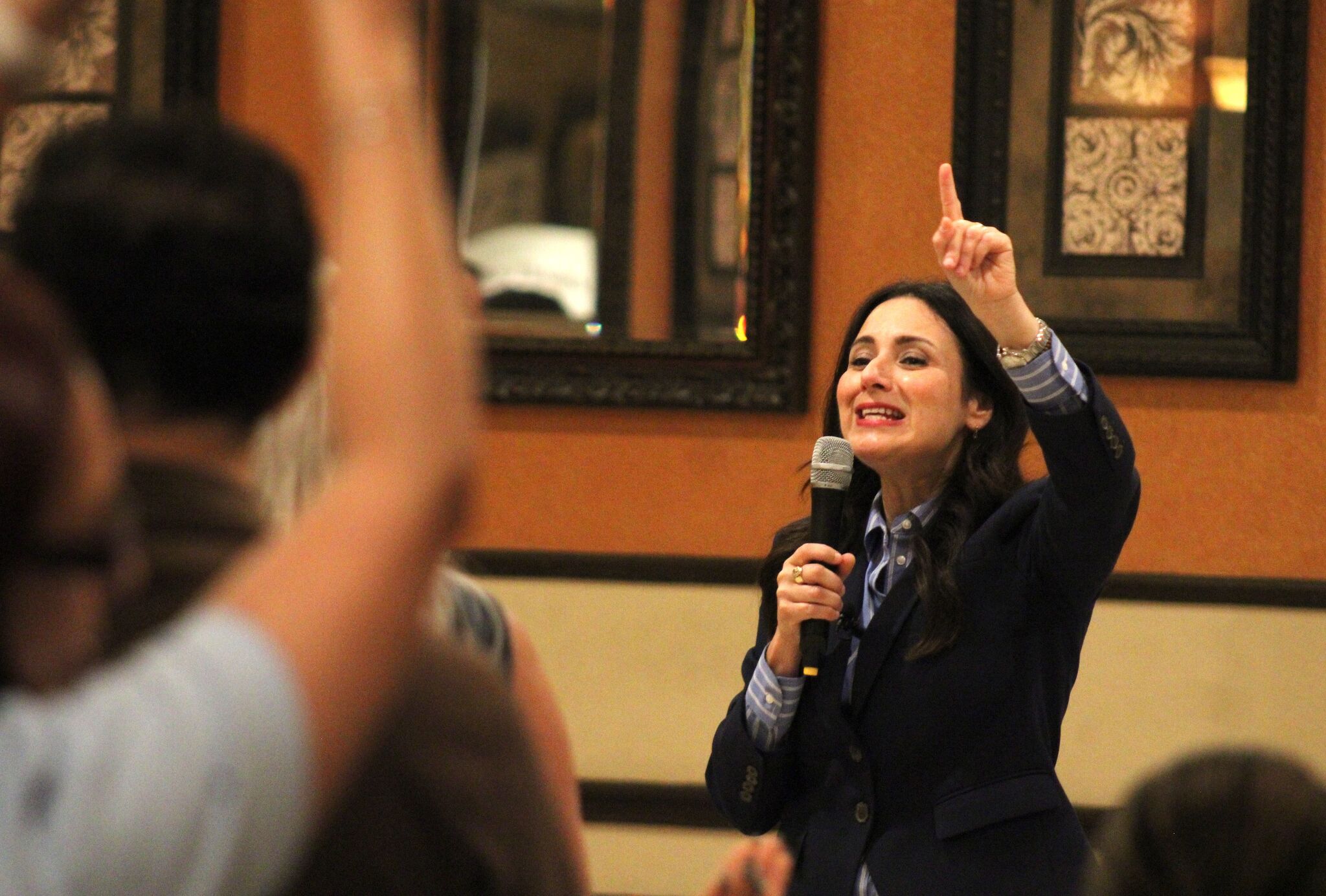 Hinojosa visits Laredo, asks locals to head out to the polls