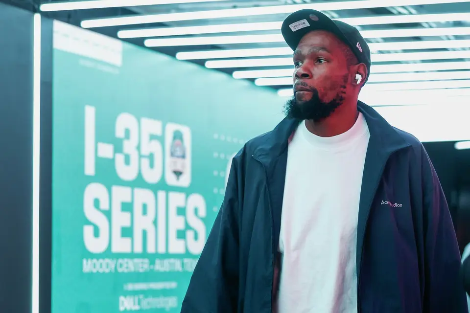 Houston Rockets forward Kevin Durant walks into the Moody Center in Austin, Friday, Oct. 23, 2026, before an NBA game against the San Antonio Spurs.
