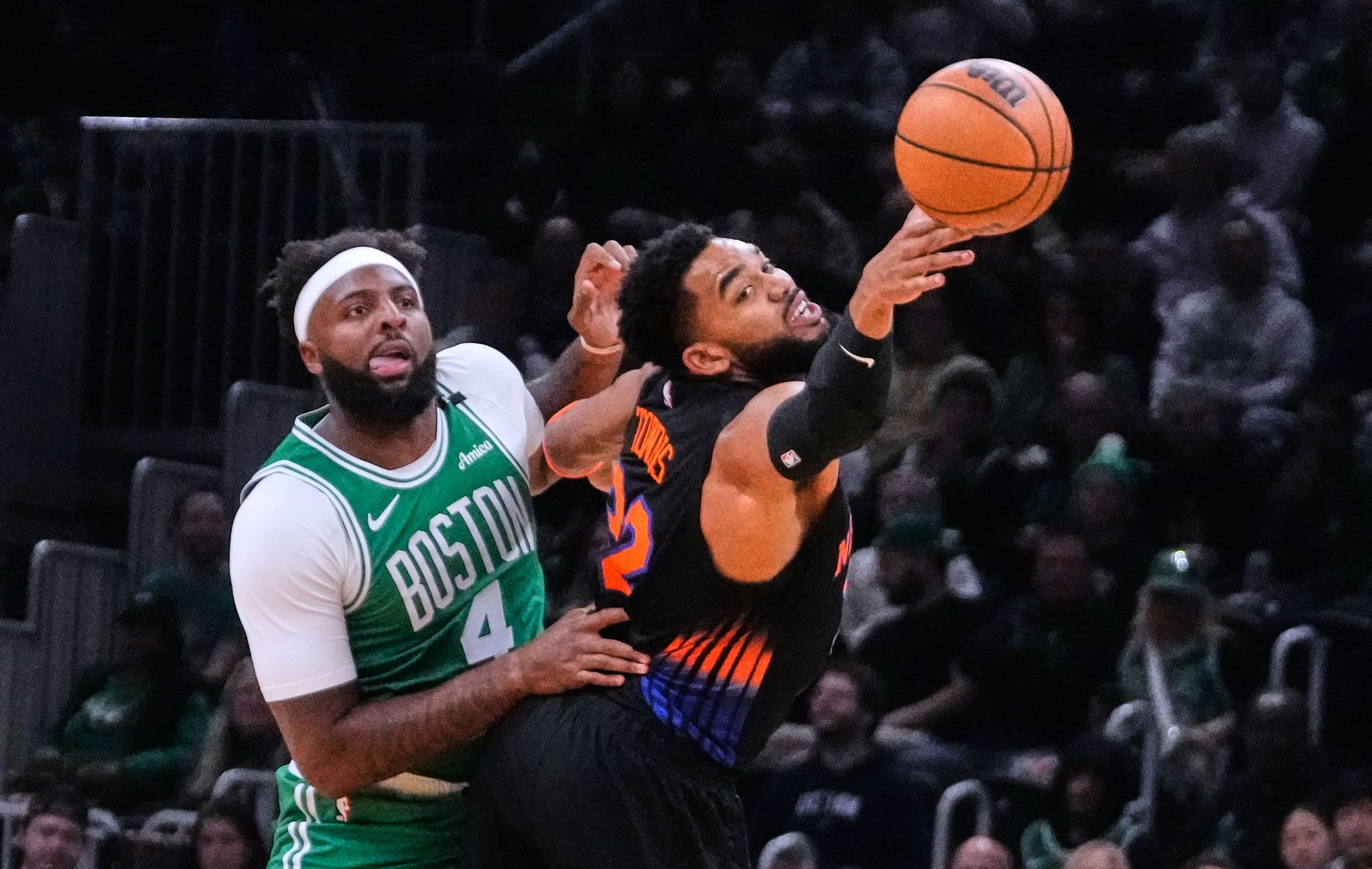 Jayson Tatum scores 36, sizzles down the stretch as Celtics fend off Knicks 107-103 By KYLE HIGHTOWER , AP Sports Writer Oct 23, 2026