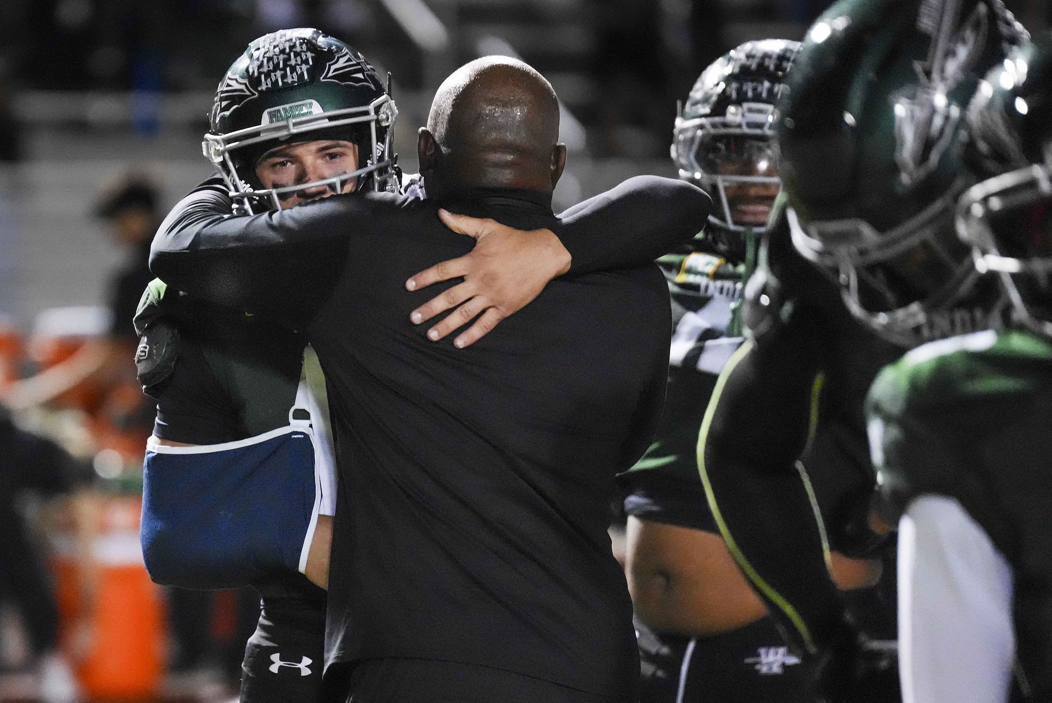 State-ranked Waxahachie loses star quarterback Jerry Meyer III to a broken collarbone