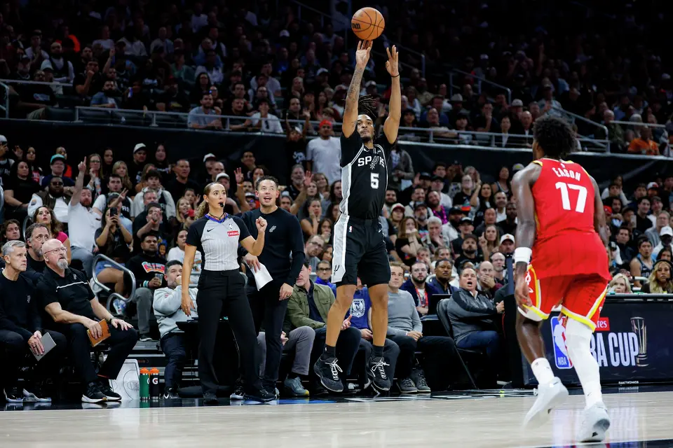 San Antonio Spurs guard Stephon Castle (5) shoots during the fourth quarter against the Houston Rockets at Moody Center in Austin, Friday, Oct. 23, 2026. The Spurs fell 114-110 to the Rockets.