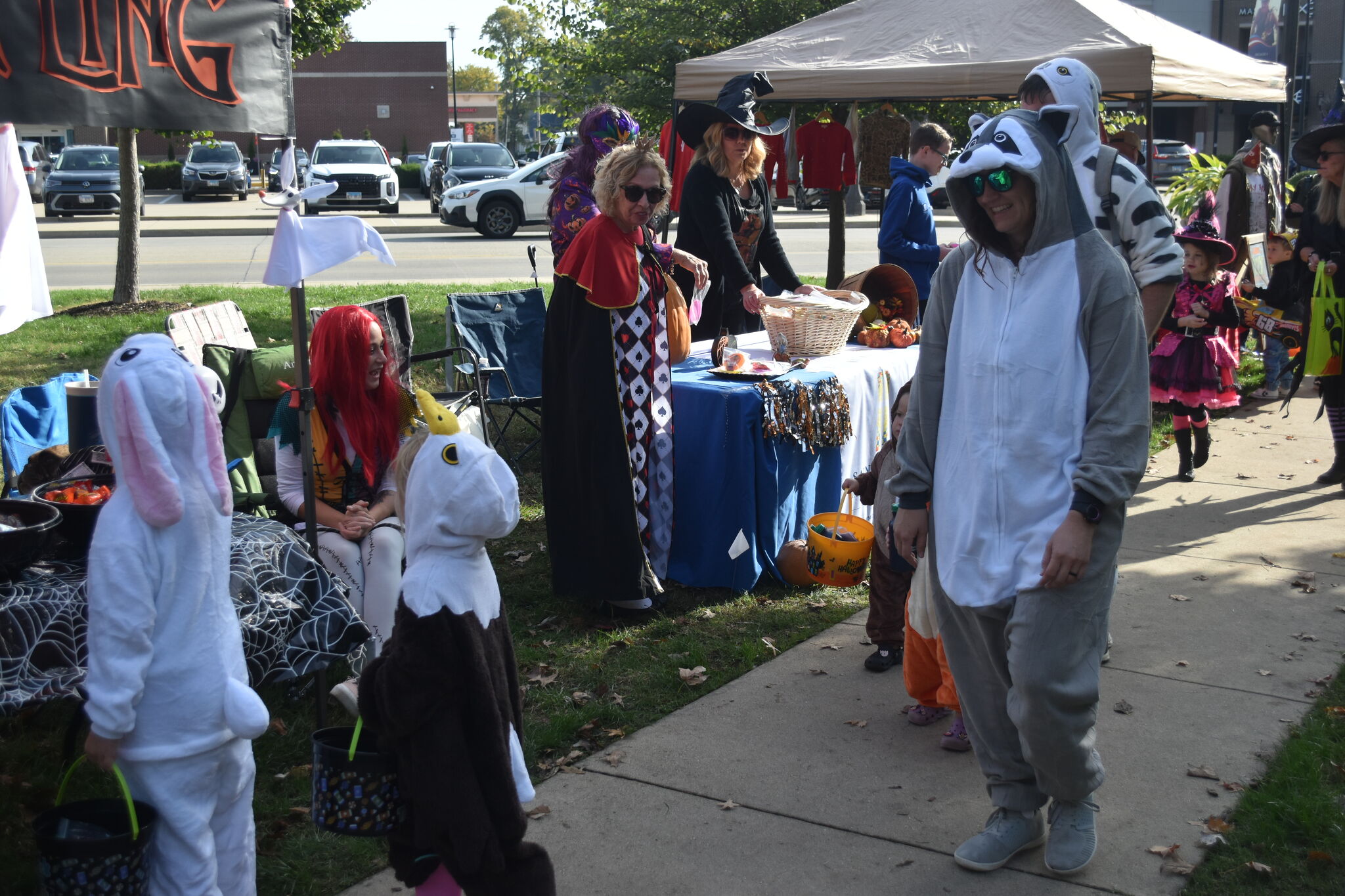 Edwardsville families find candy, costumes at Halloween Party in the Park