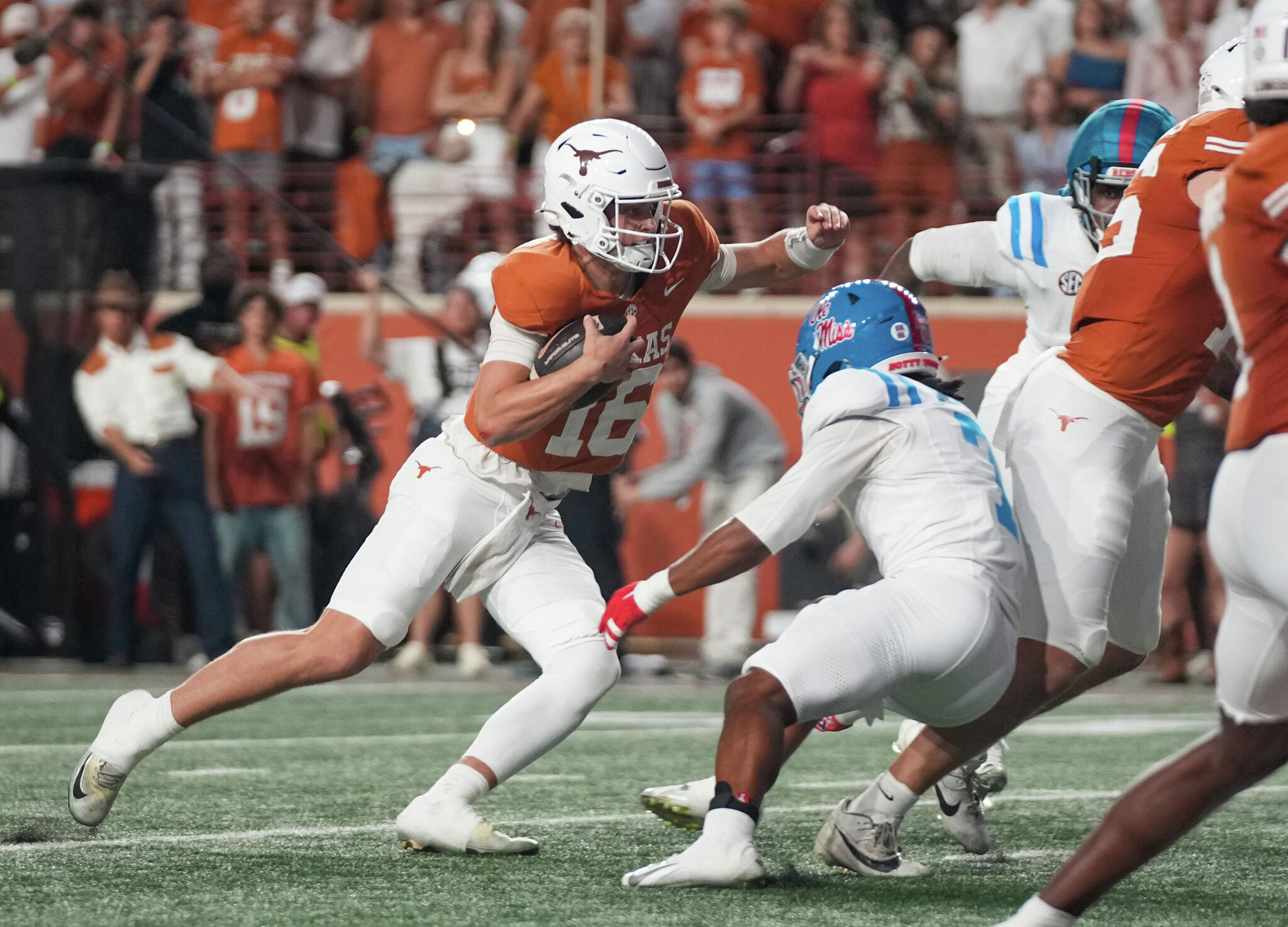 Texas football fans react to Longhorns' win over Ole Miss: 'A win when we needed it most'