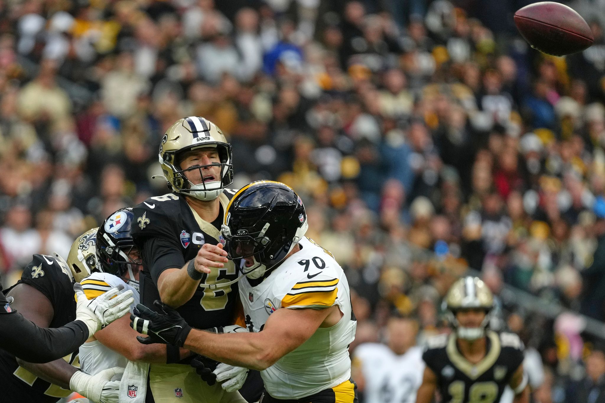 Saints enter a pivotal 'self-scout' week as they try to avoid a 6th straight non-playoff season By BRETT MARTEL , AP Sports Writer Oct 26, 2026