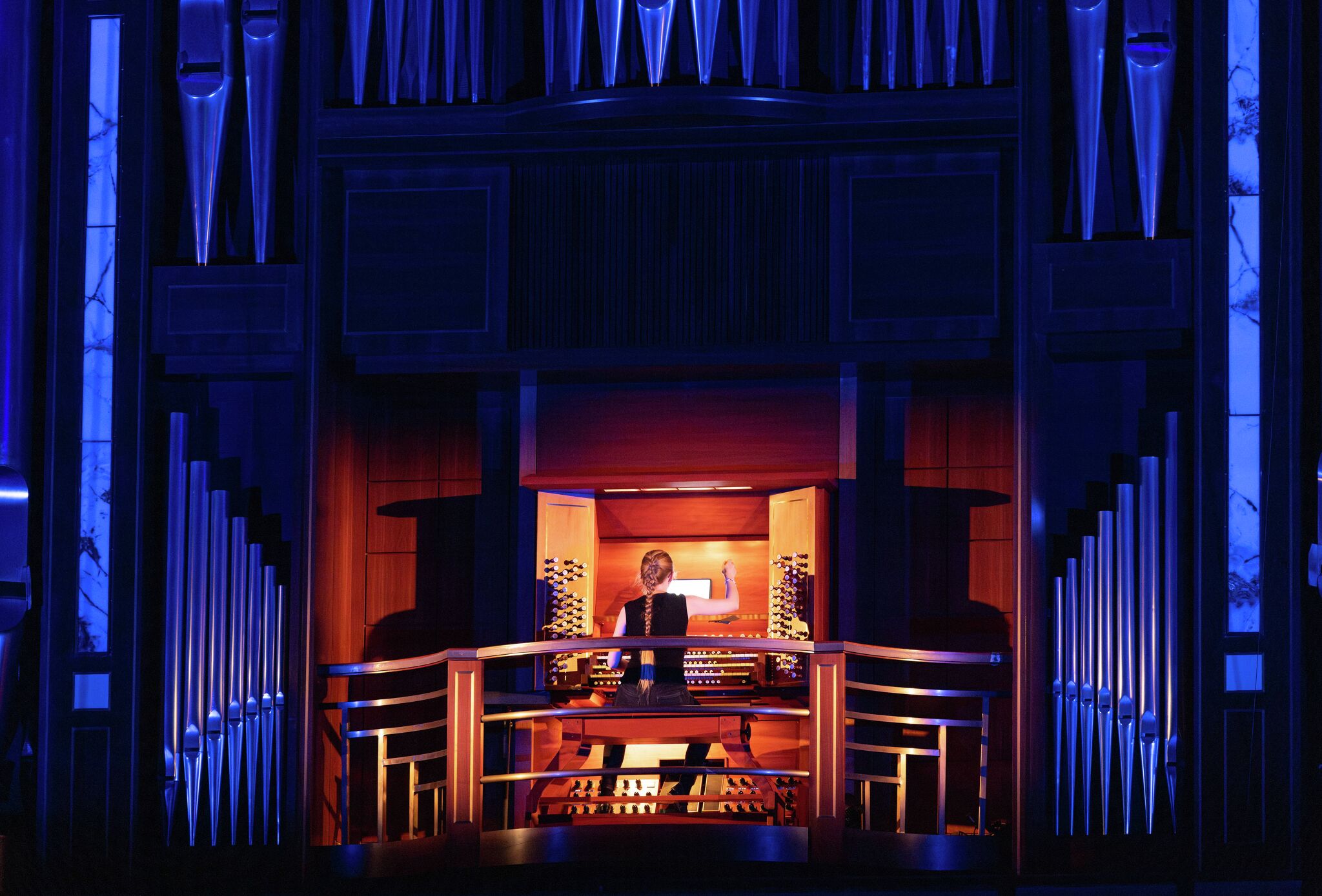 Review: Anna Lapwood's wasn't your usual organ recital