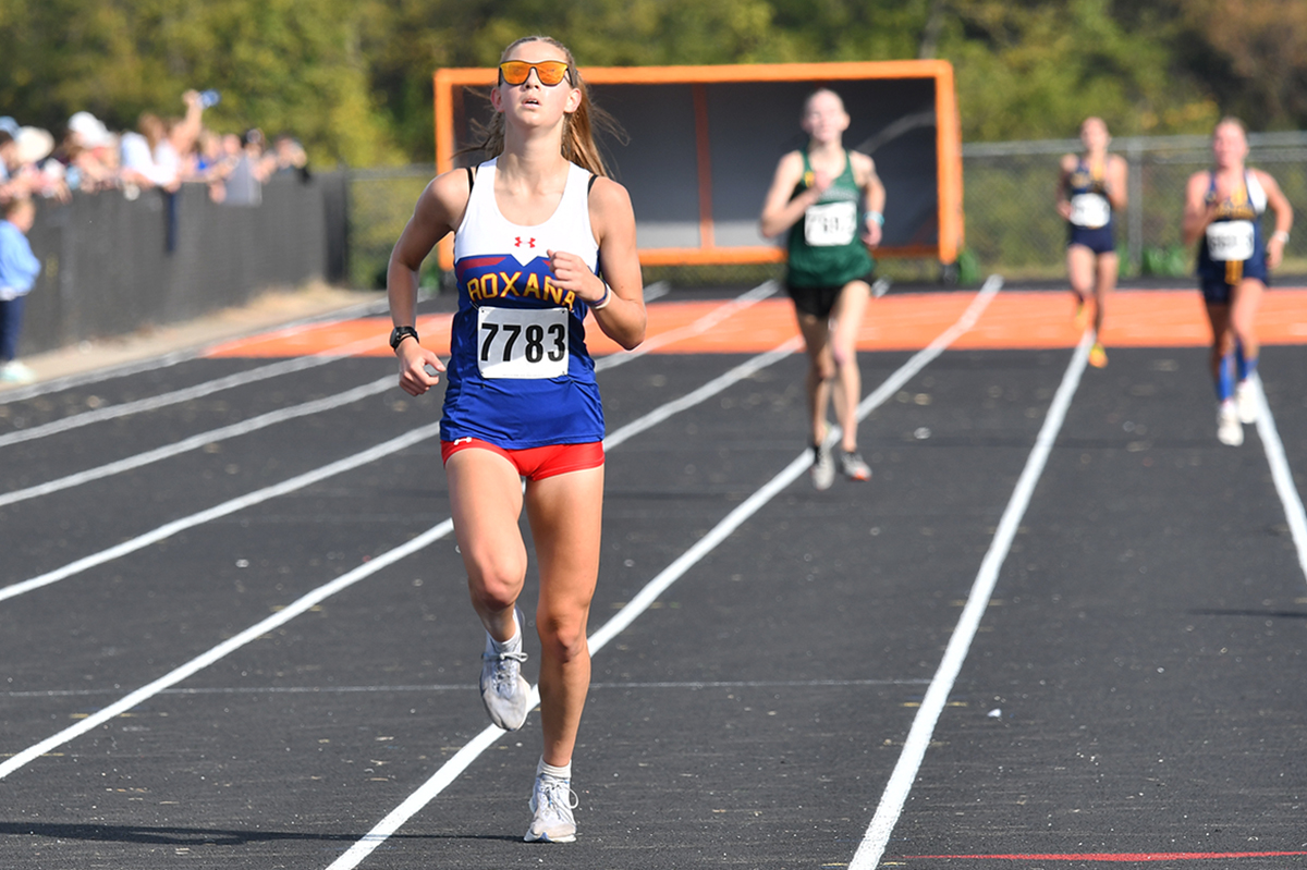 Edwardsville girls win regional, take aim at first 3A sectional Kerpan, Popelar run 1-2 for Tigers; Roxana's Stassi fifth in 1A regional Staff Writer Oct 26, 2026