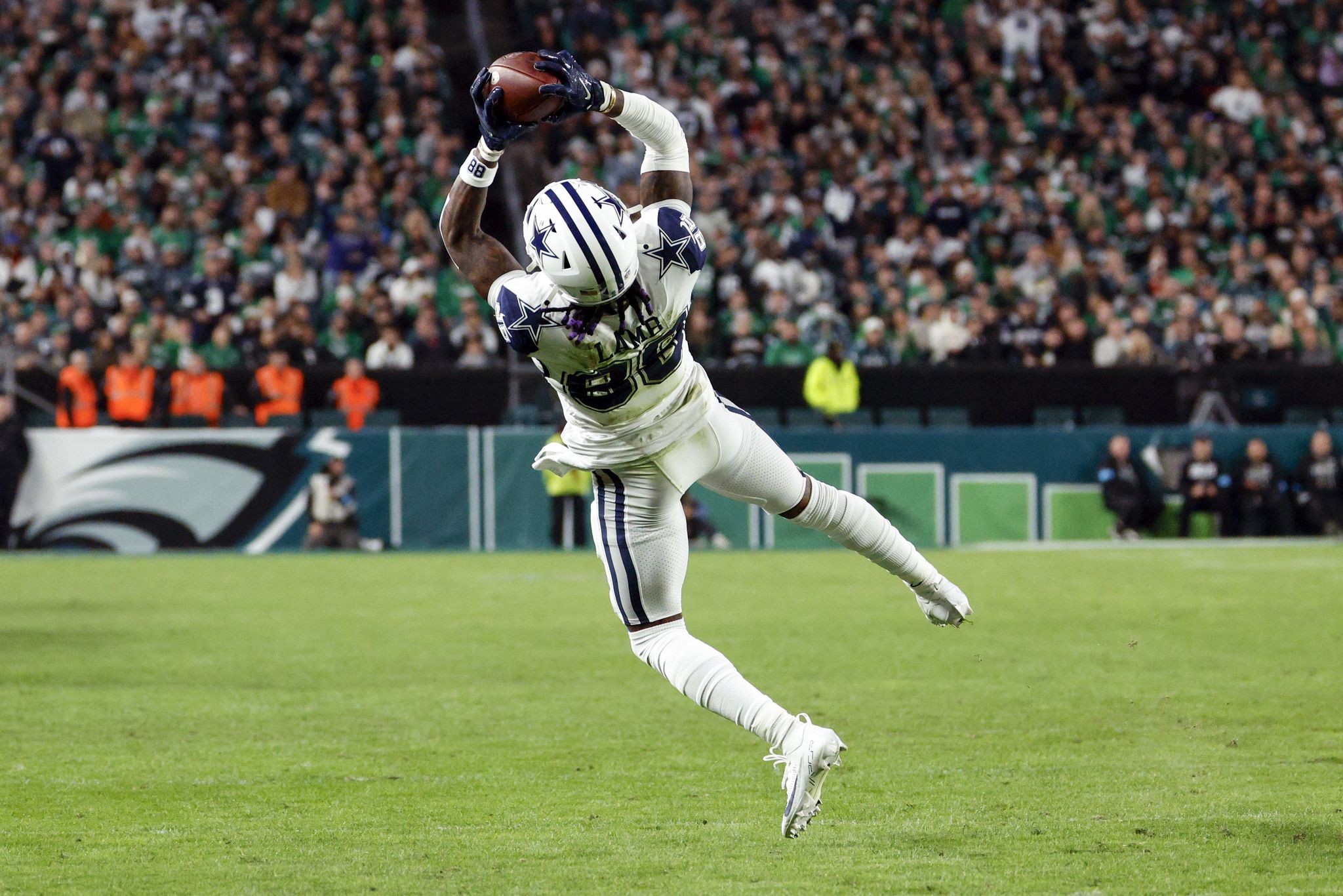 Five thoughts from Cowboys-Eagles: After rough start, Dallas nabs sorely needed victory